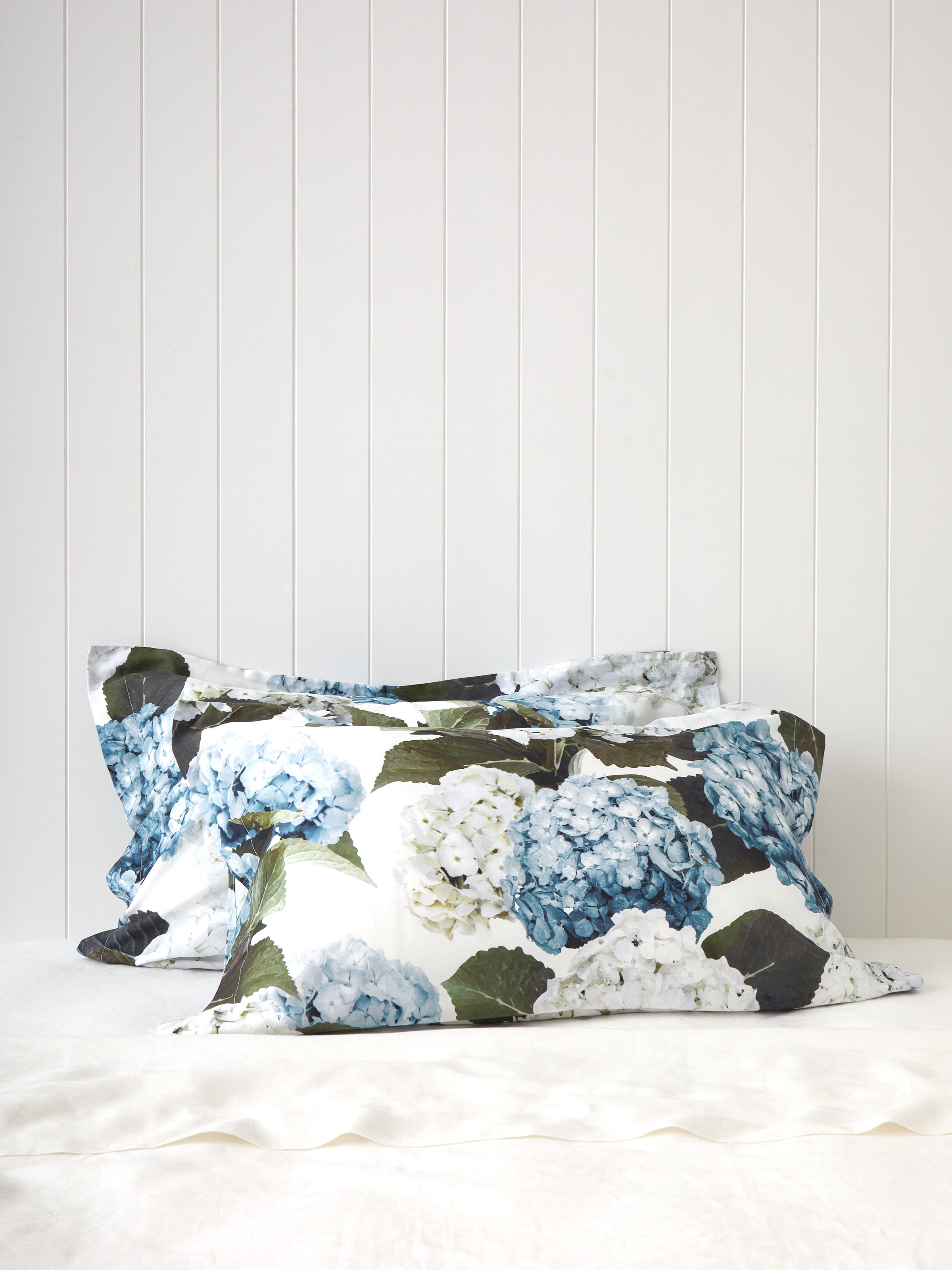 Beloved Hydrangea Oxford Pillowcase Set | Blue Floral-1