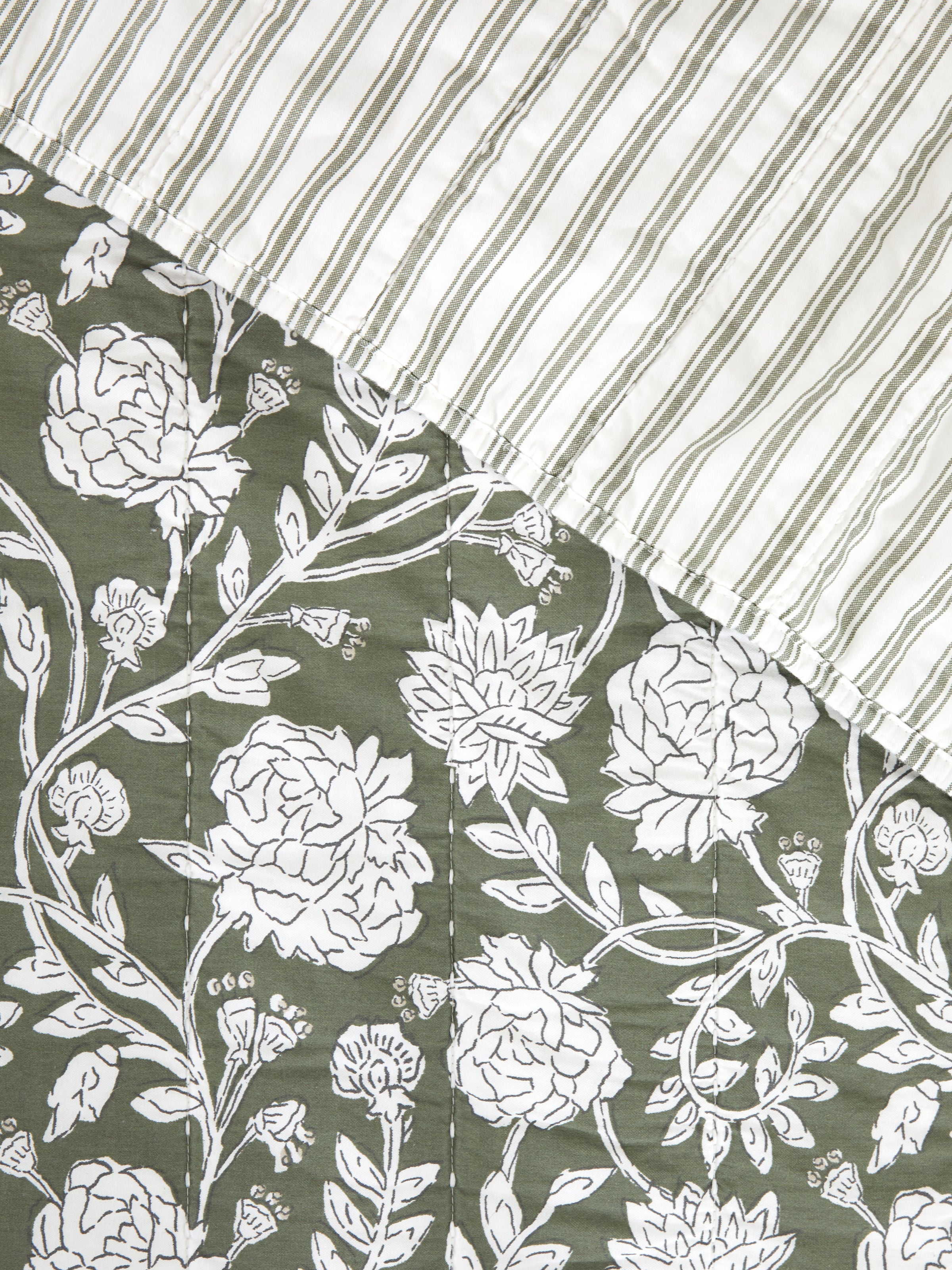 Elora Quilt | Green Floral-4