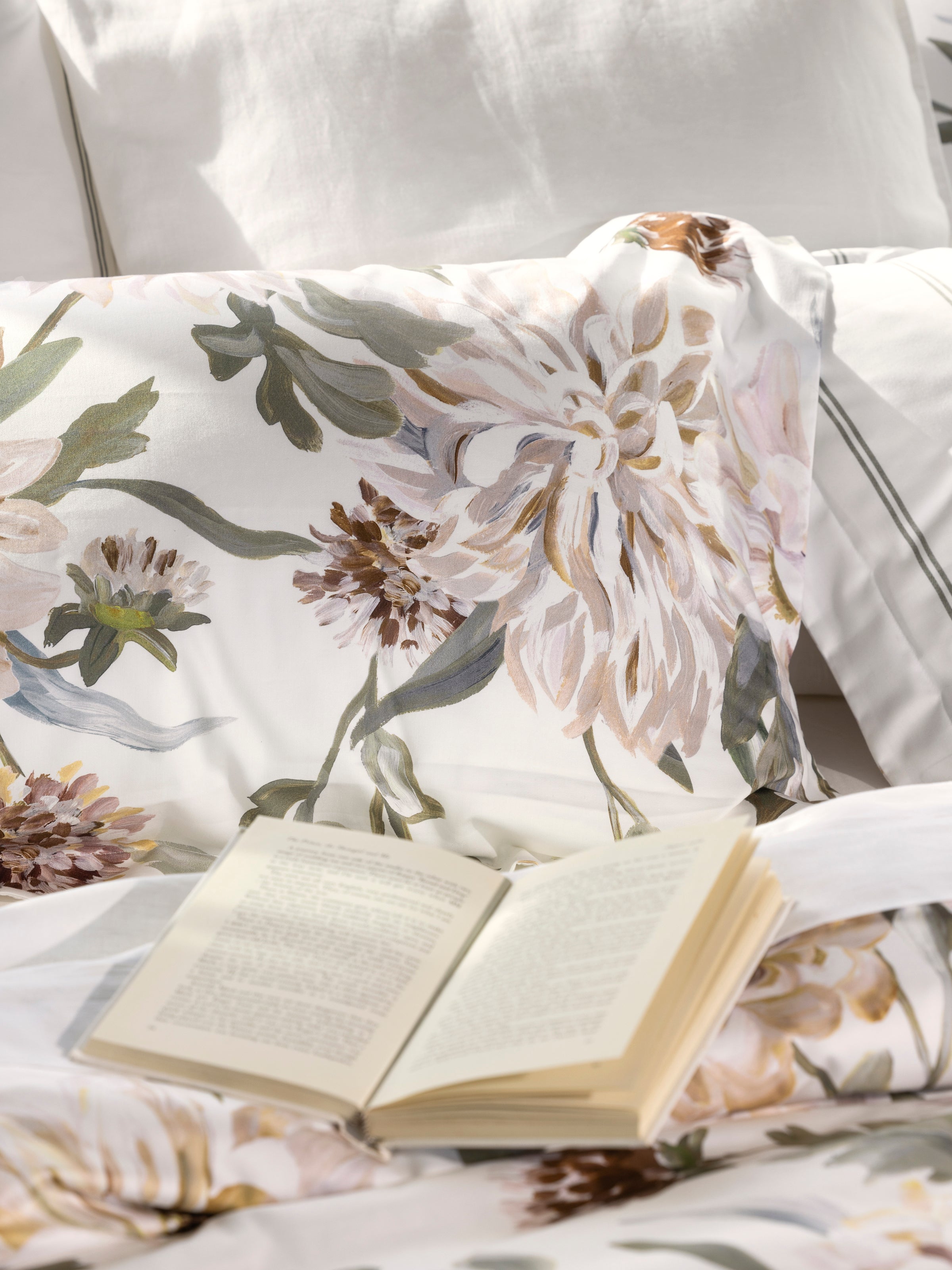 In Bloom Oxford Pillowcase Set | Floral-2