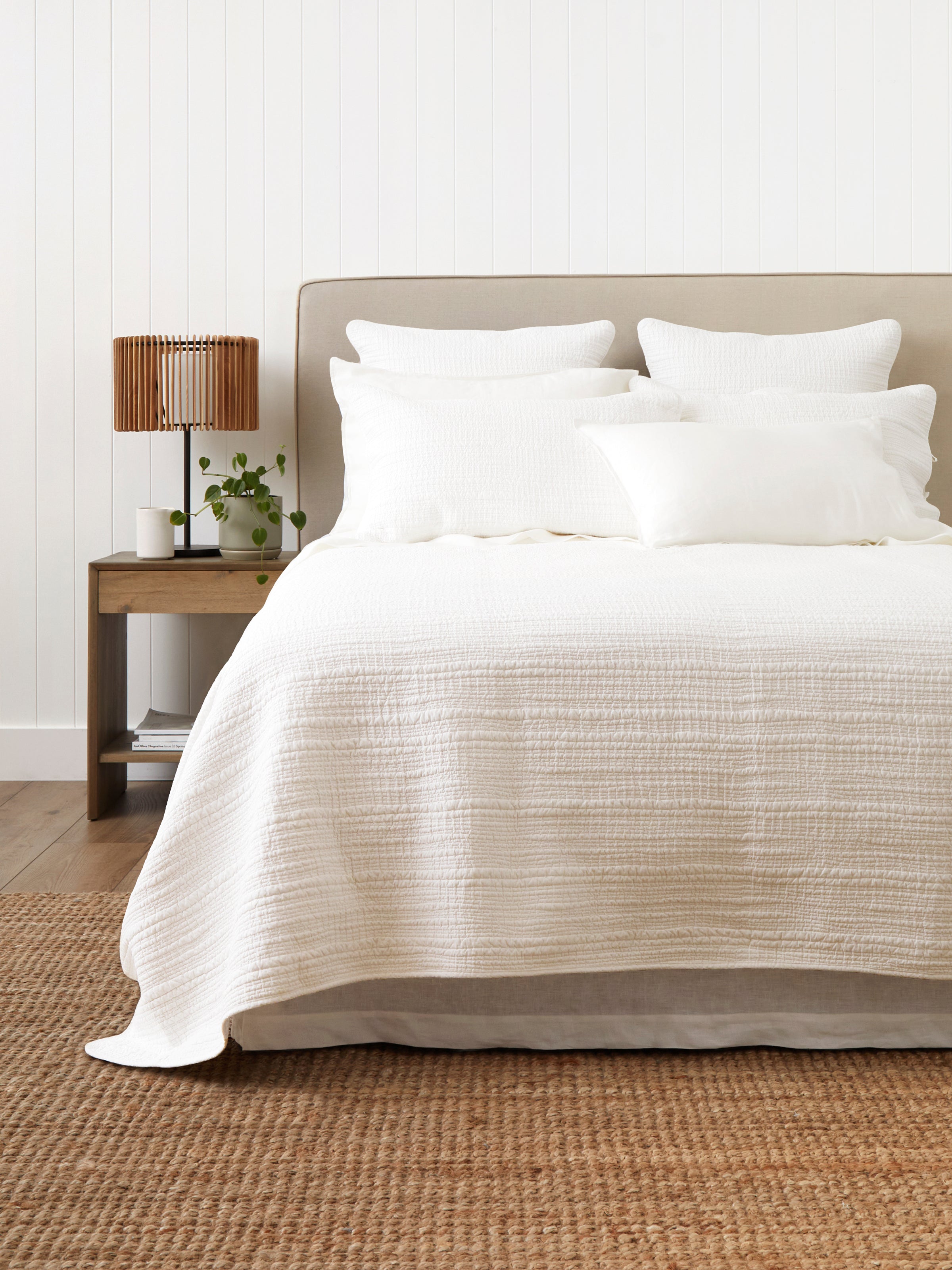 Serenade Quilt | White-1