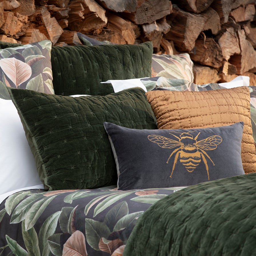 A moody palette and beautiful textures