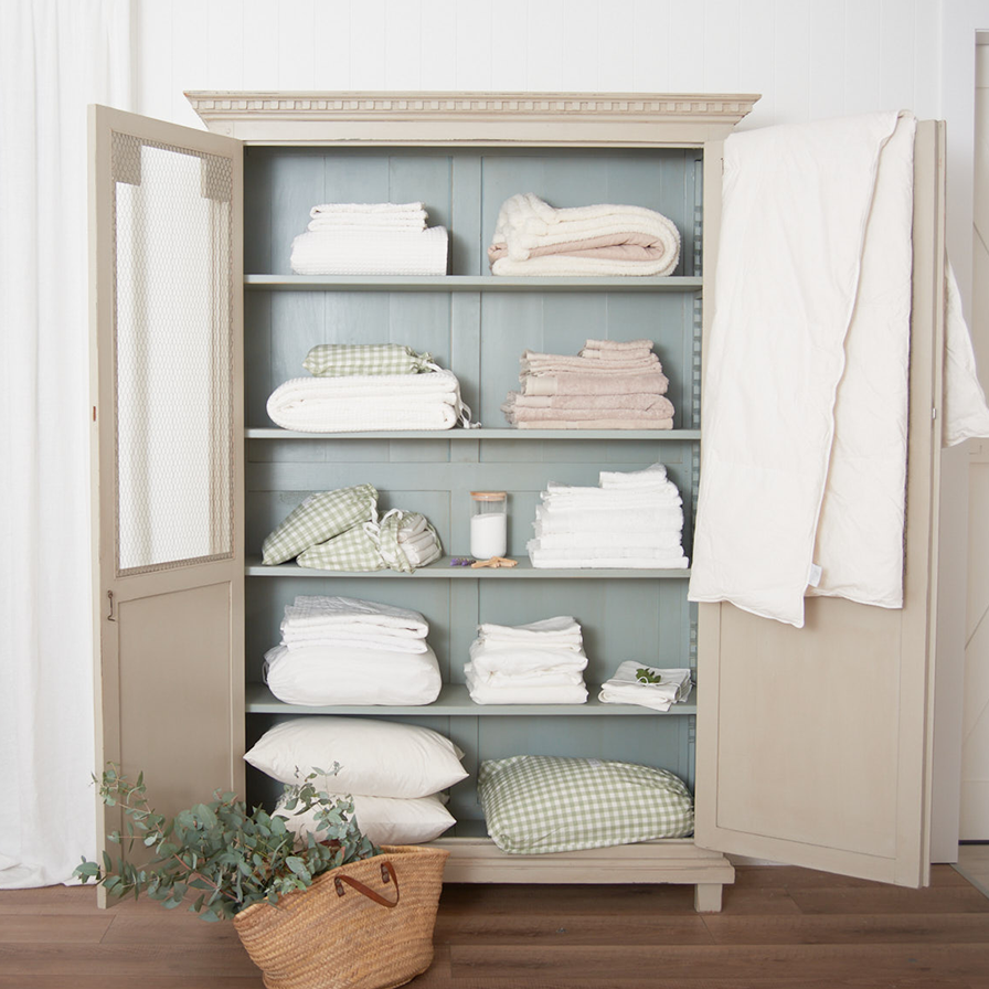 Capsule Linen Cupboard Tips