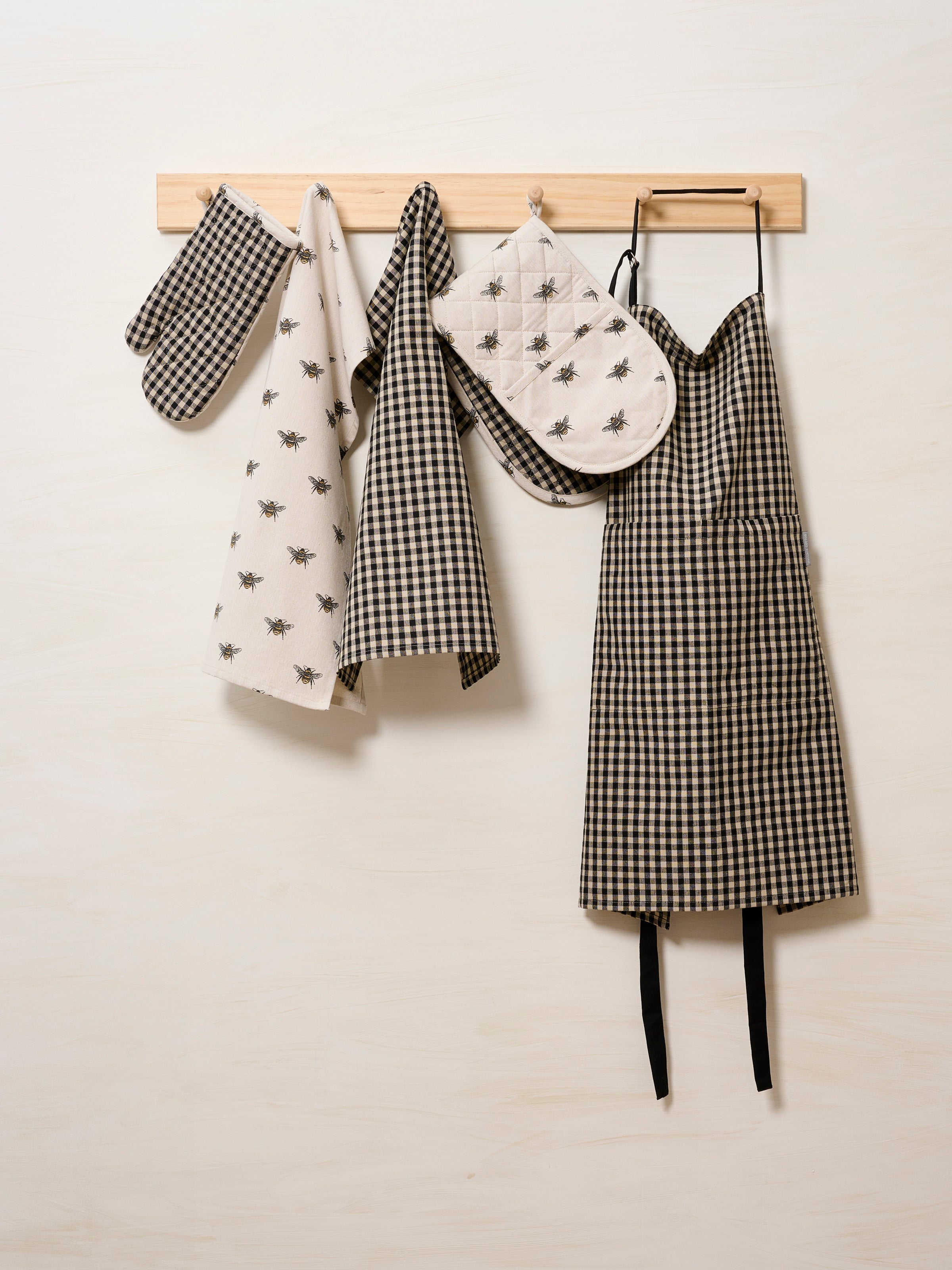 Beekeeper Single Oven Glove | Natural Black3