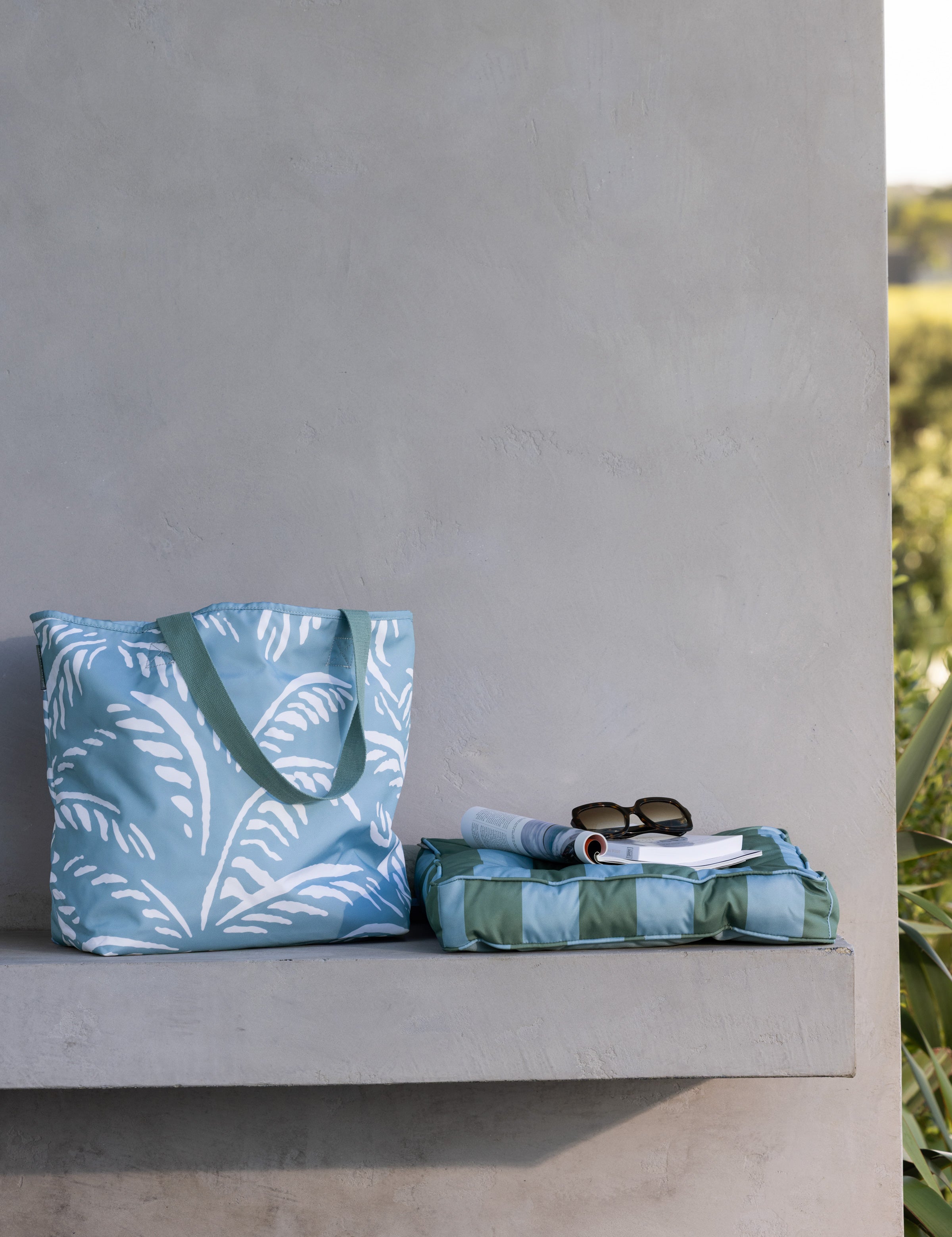 Alfresco Beach Bag | Palm Tree-2