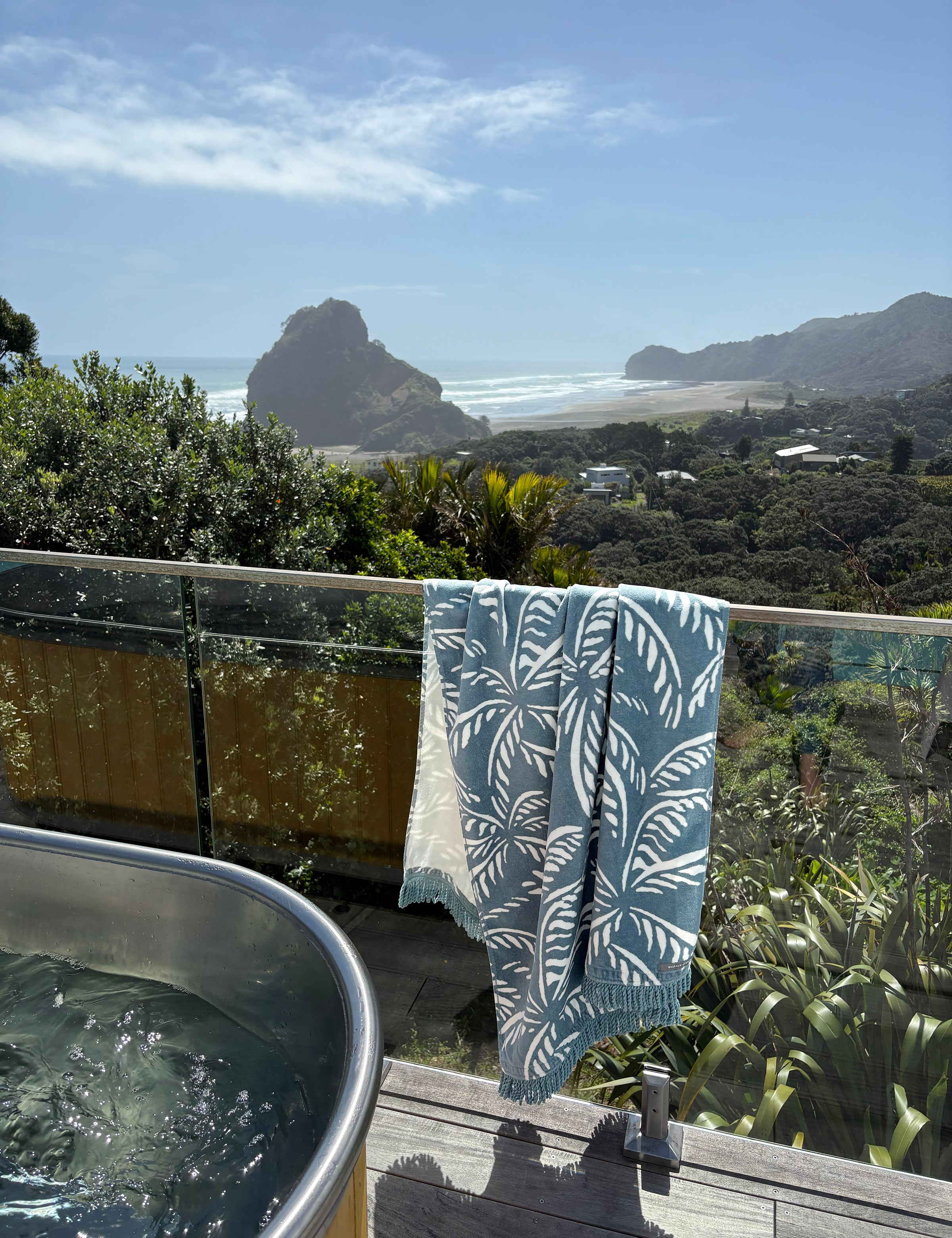 Alfresco Beach Towel | Palm Tree-3