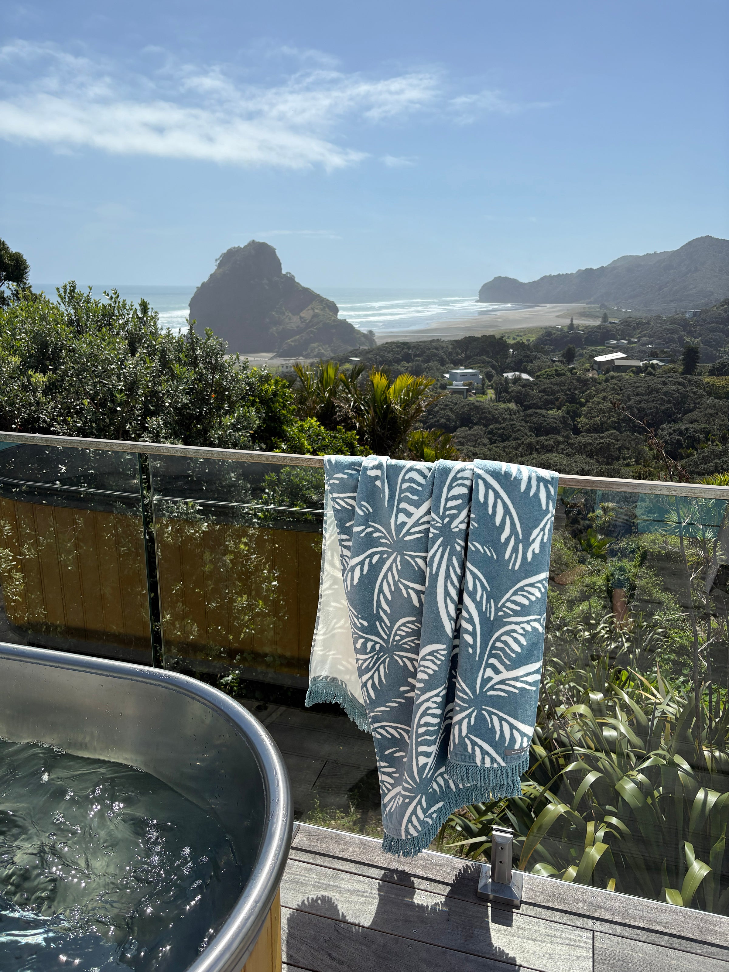 Alfresco Beach Towel | Palm Tree-3