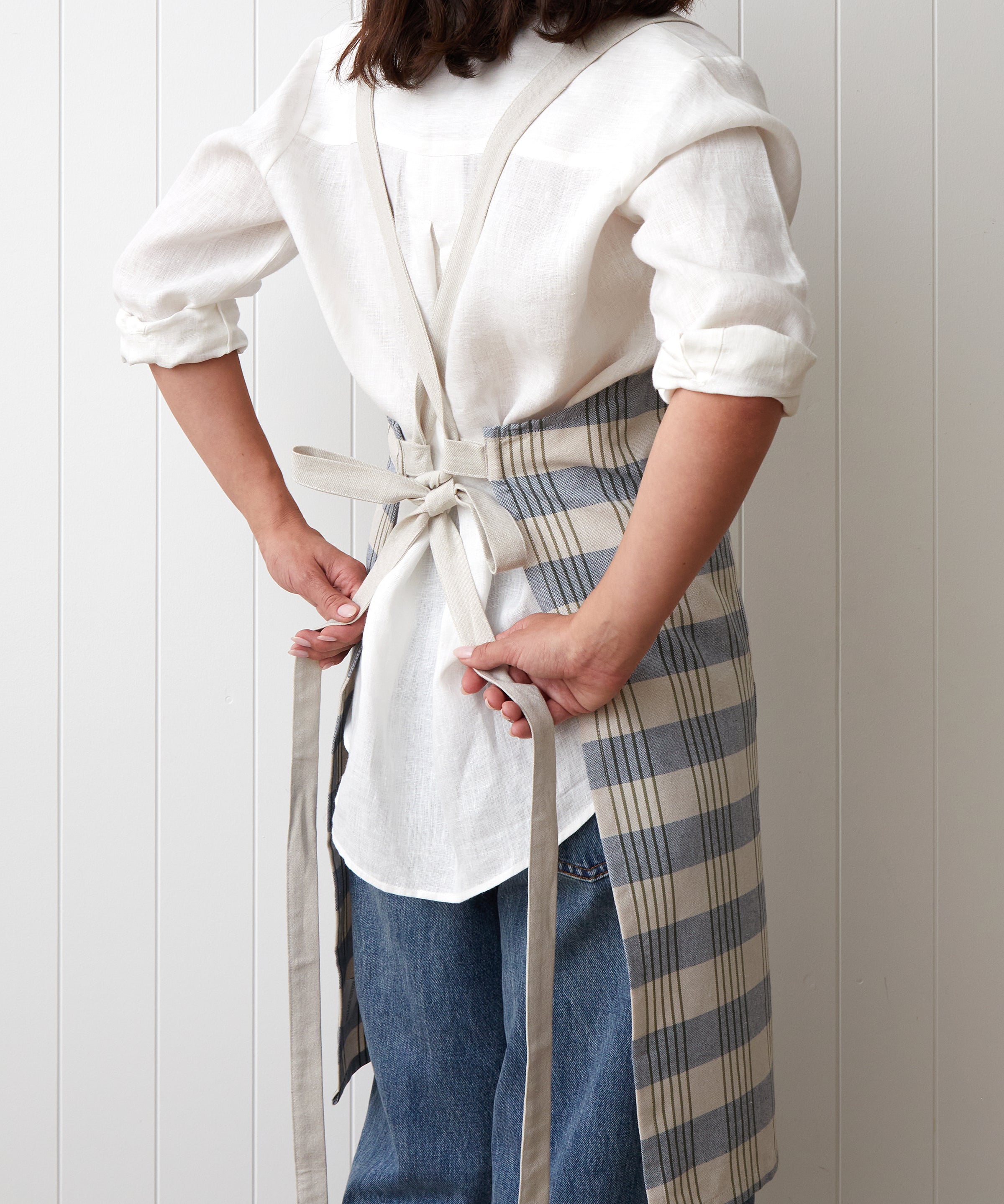Apple Grove Crossover Apron | Multi-3