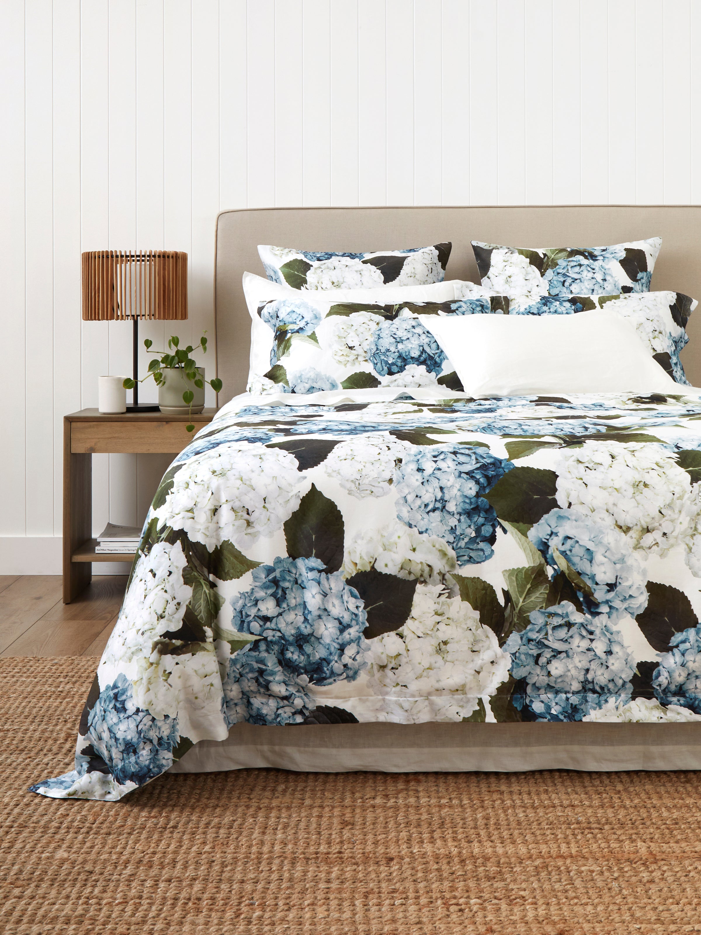 Beloved Hydrangea Duvet Cover Set | Blue Floral-1