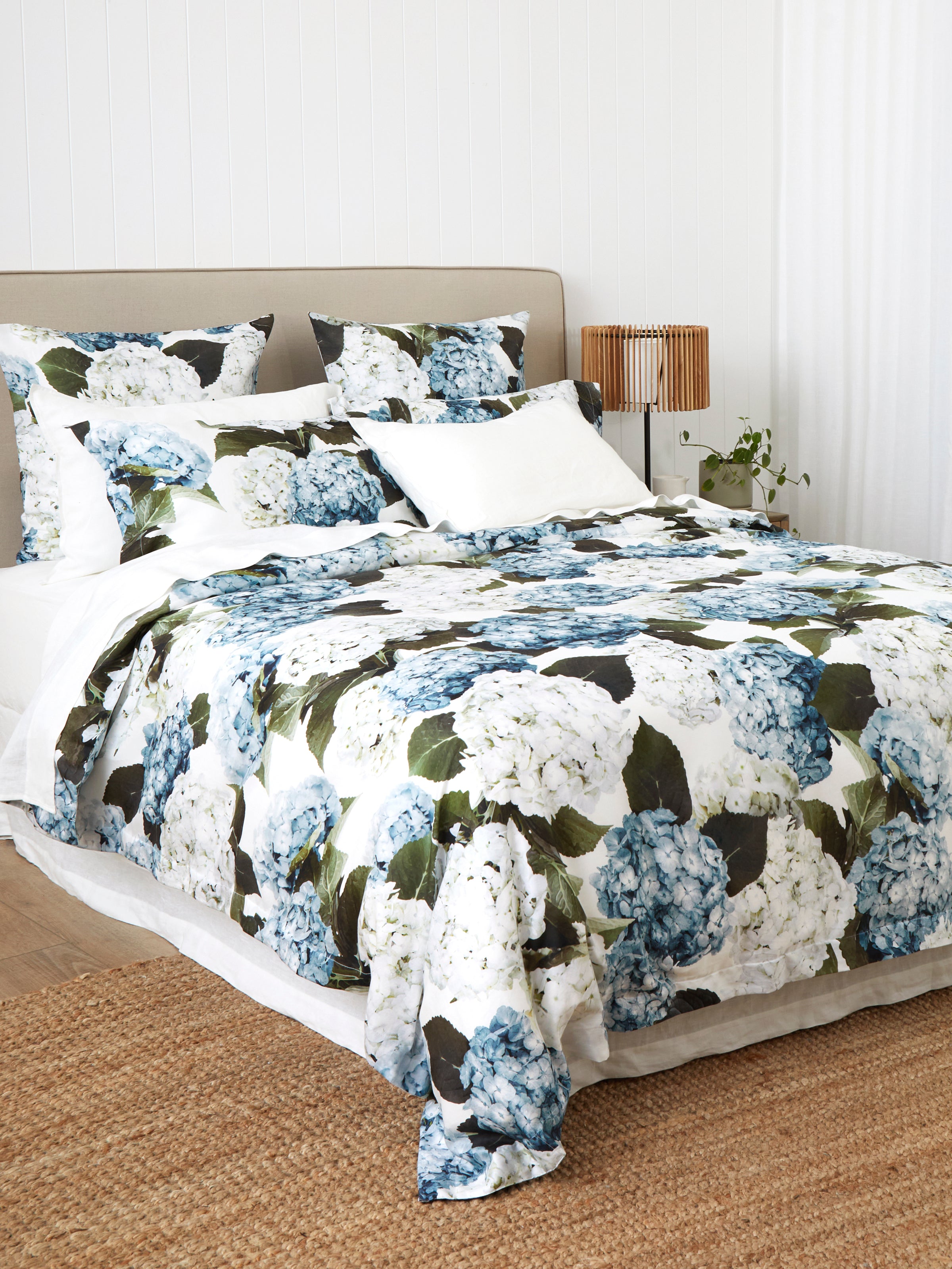 Beloved Hydrangea Duvet Cover Set | Blue Floral-3