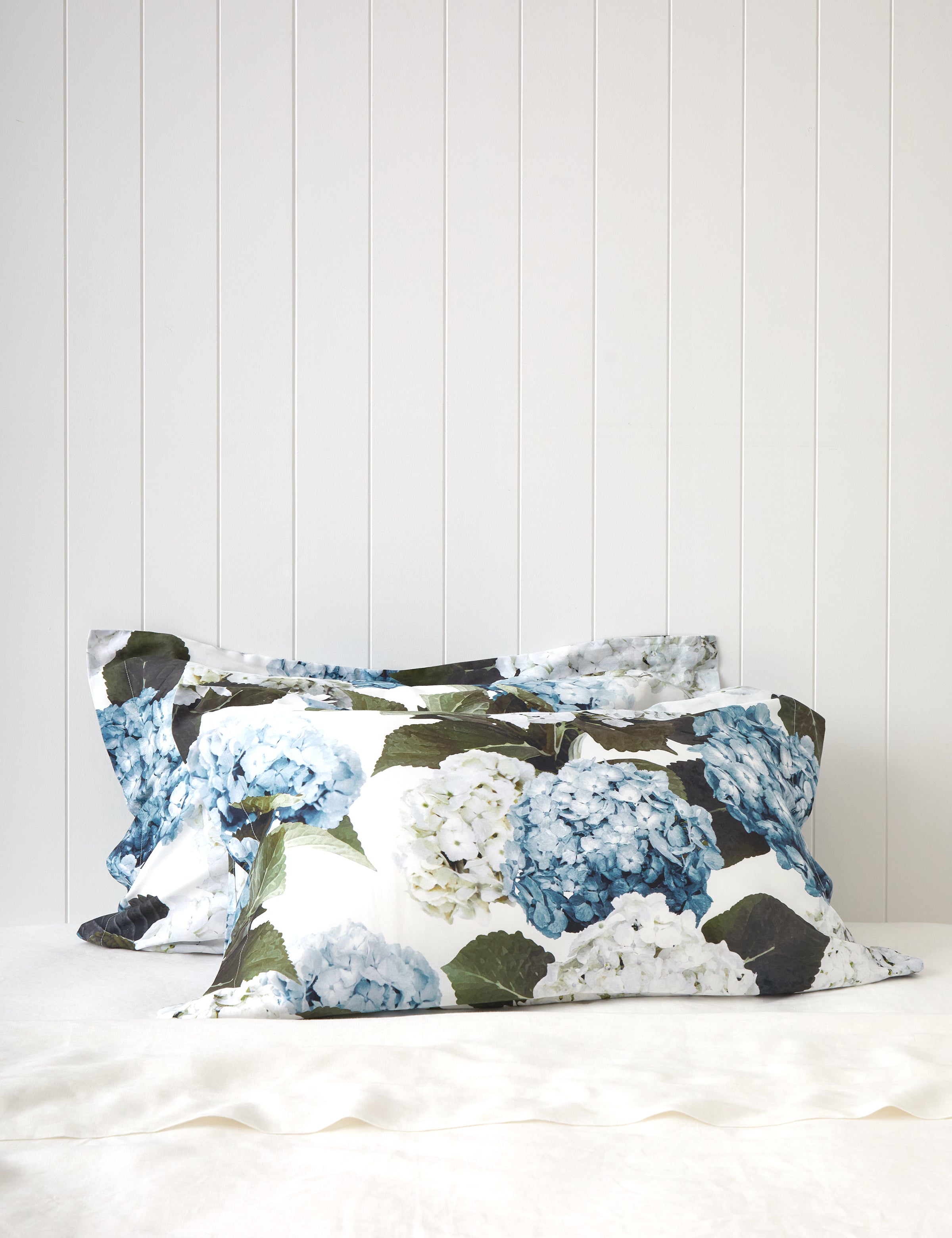 Beloved Hydrangea Oxford Pillowcase Set | Blue Floral-1