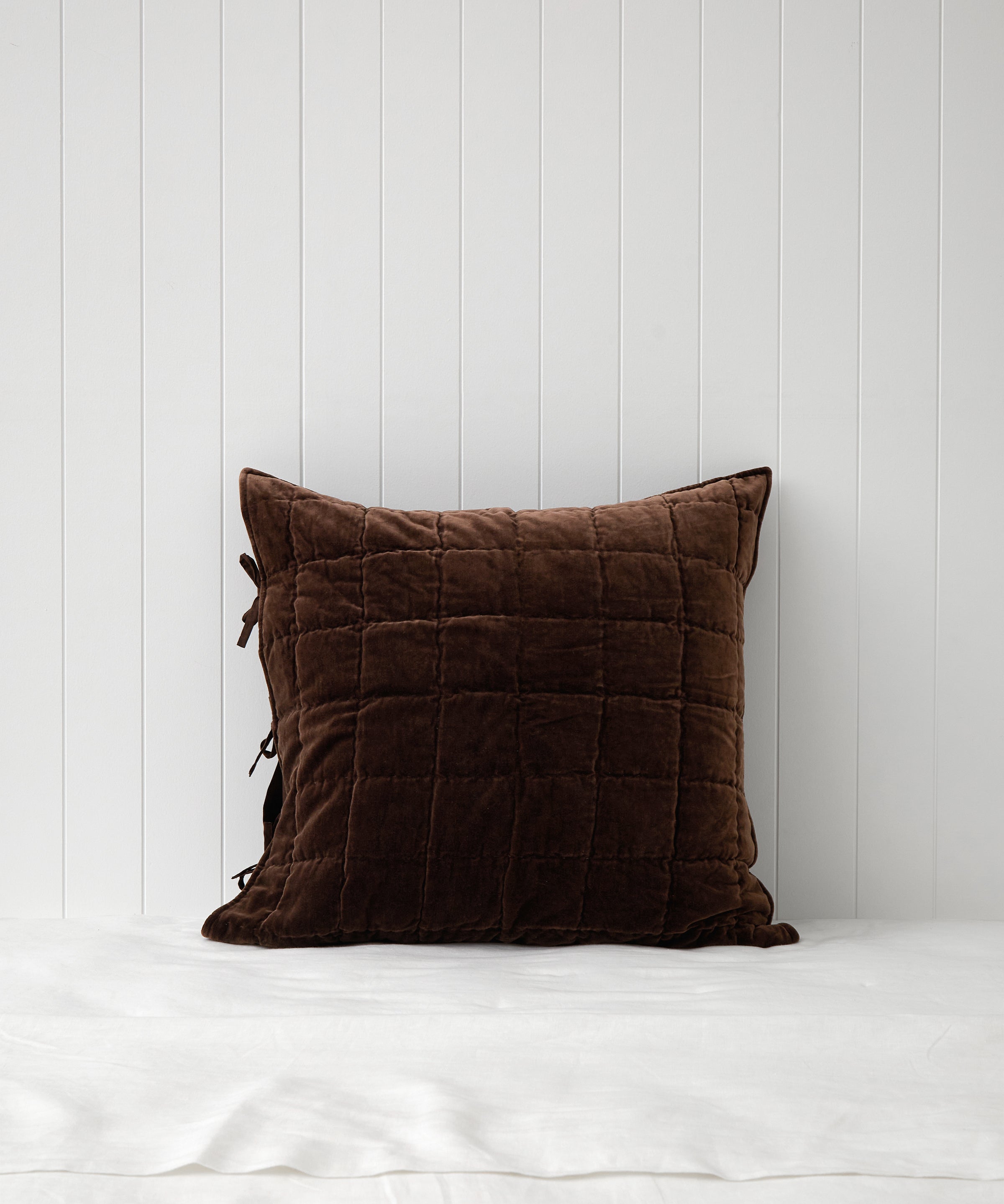 Belvedere Velvet European Pillowcase | Cocoa-1
