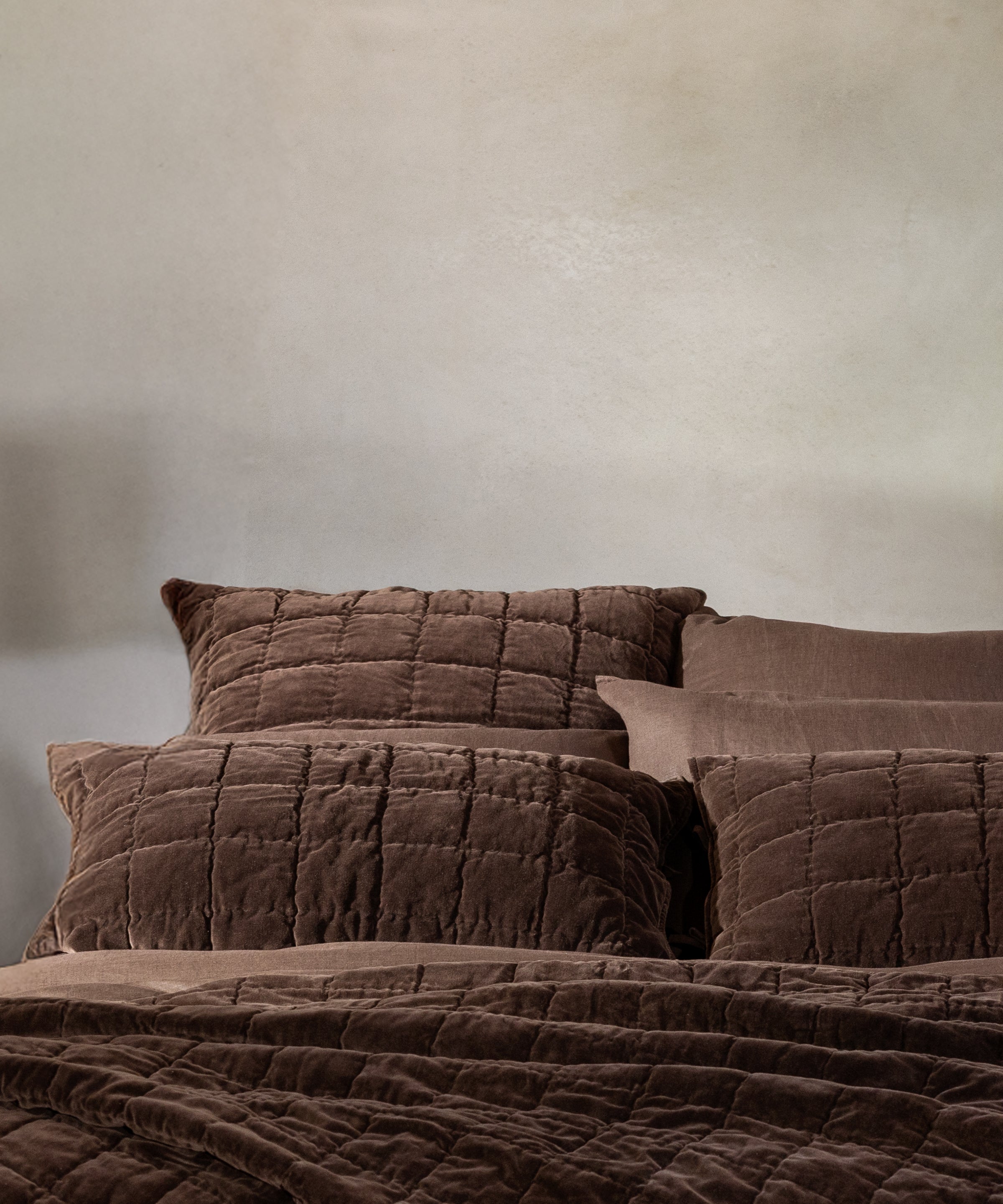 Belvedere Velvet European Pillowcase | Cocoa-3