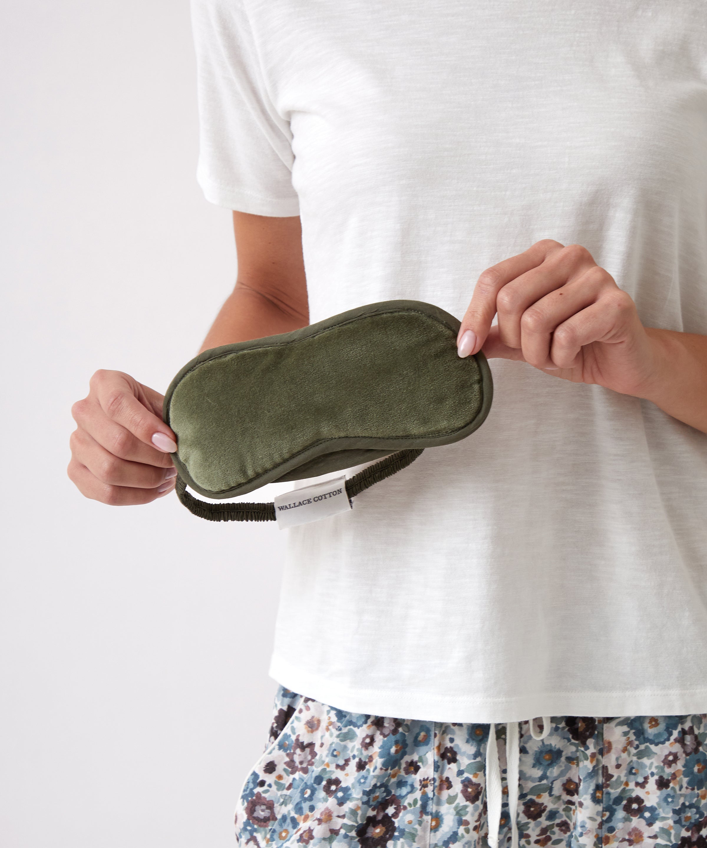 Belvedere Velvet Eye Mask | Willow-1