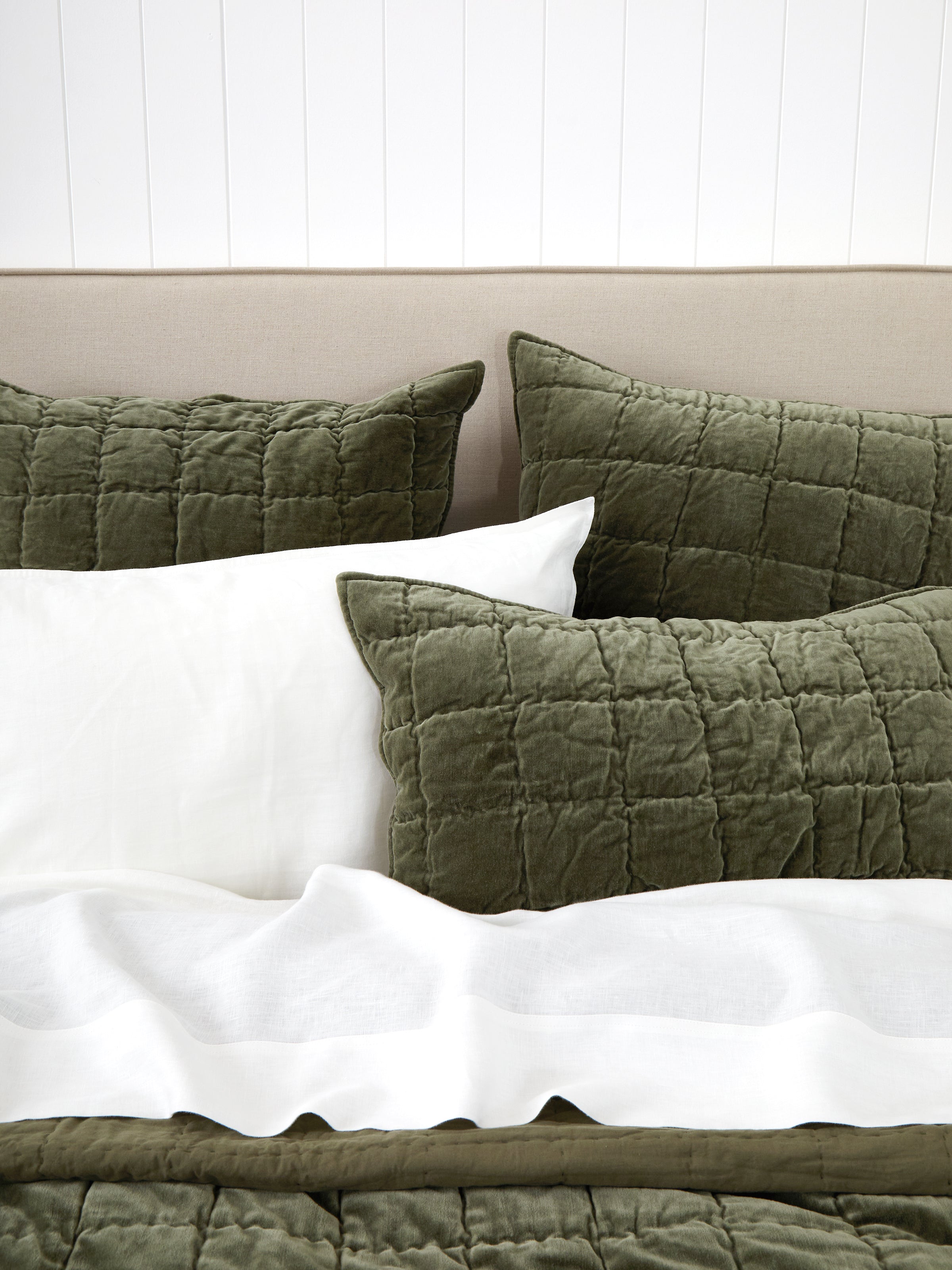 Belvedere Velvet Quilt | Willow-2