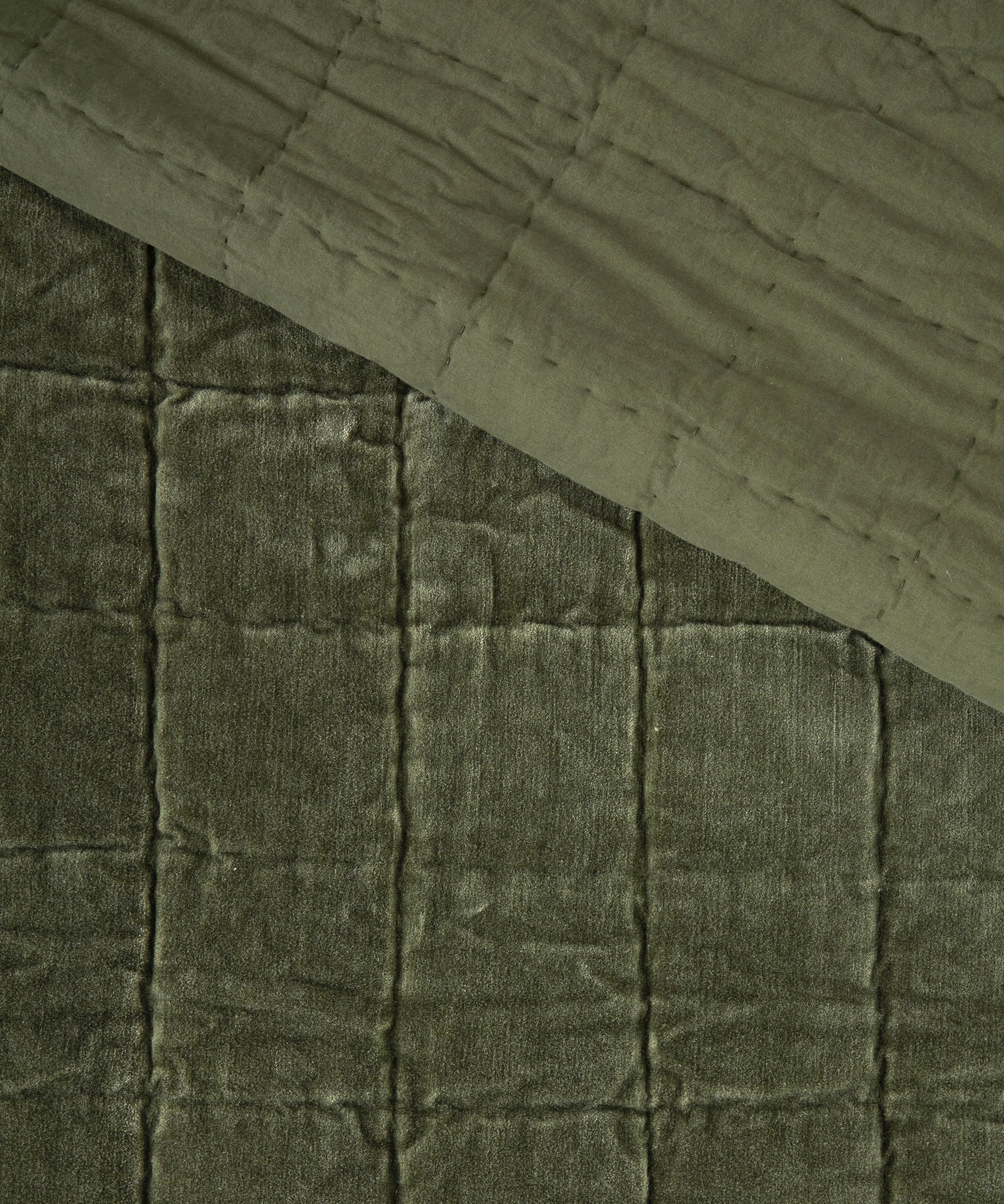 Belvedere Velvet Quilt | Willow-4