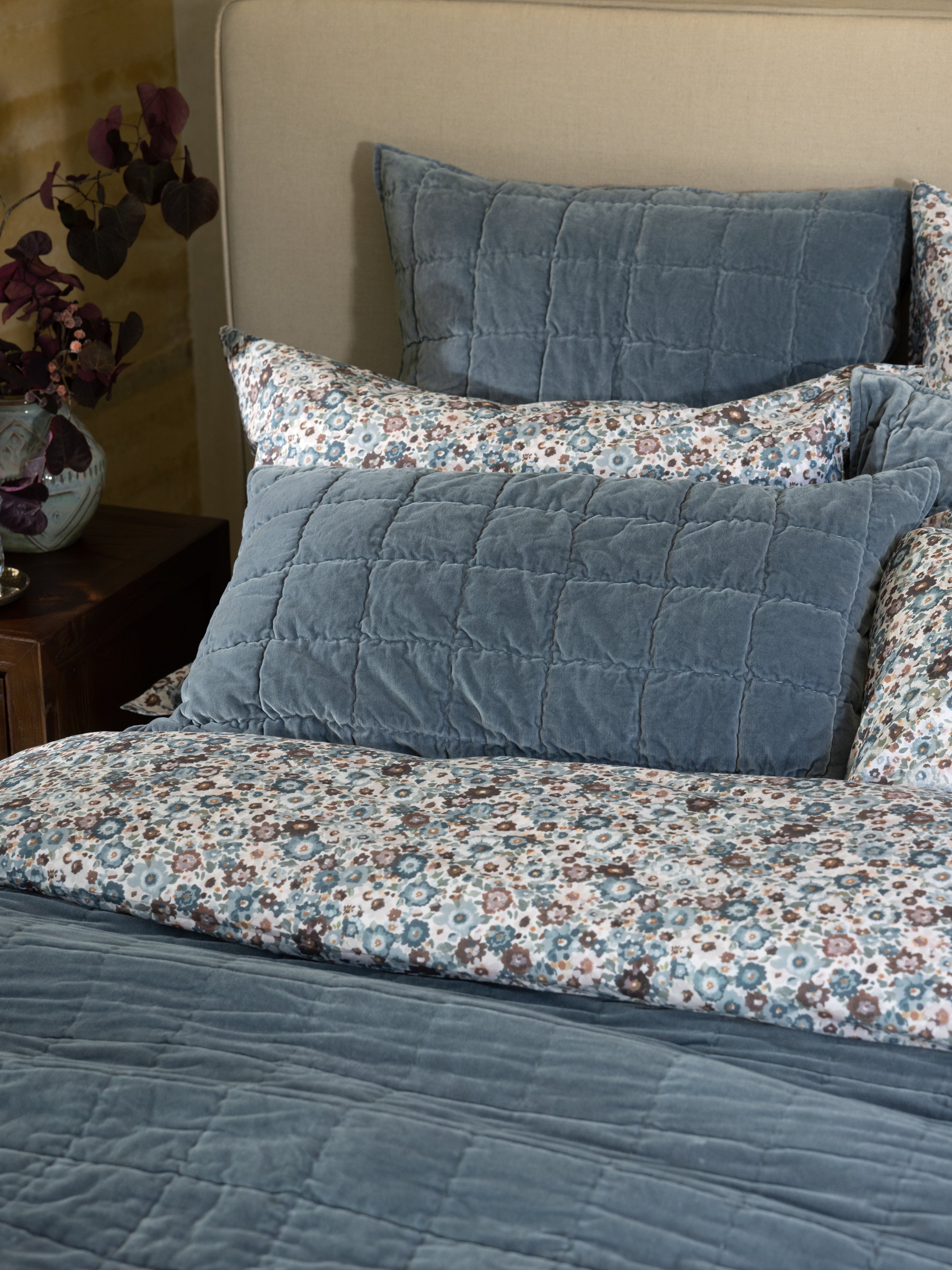 Belvedere Velvet Standard Pillowcase | Haze-2
