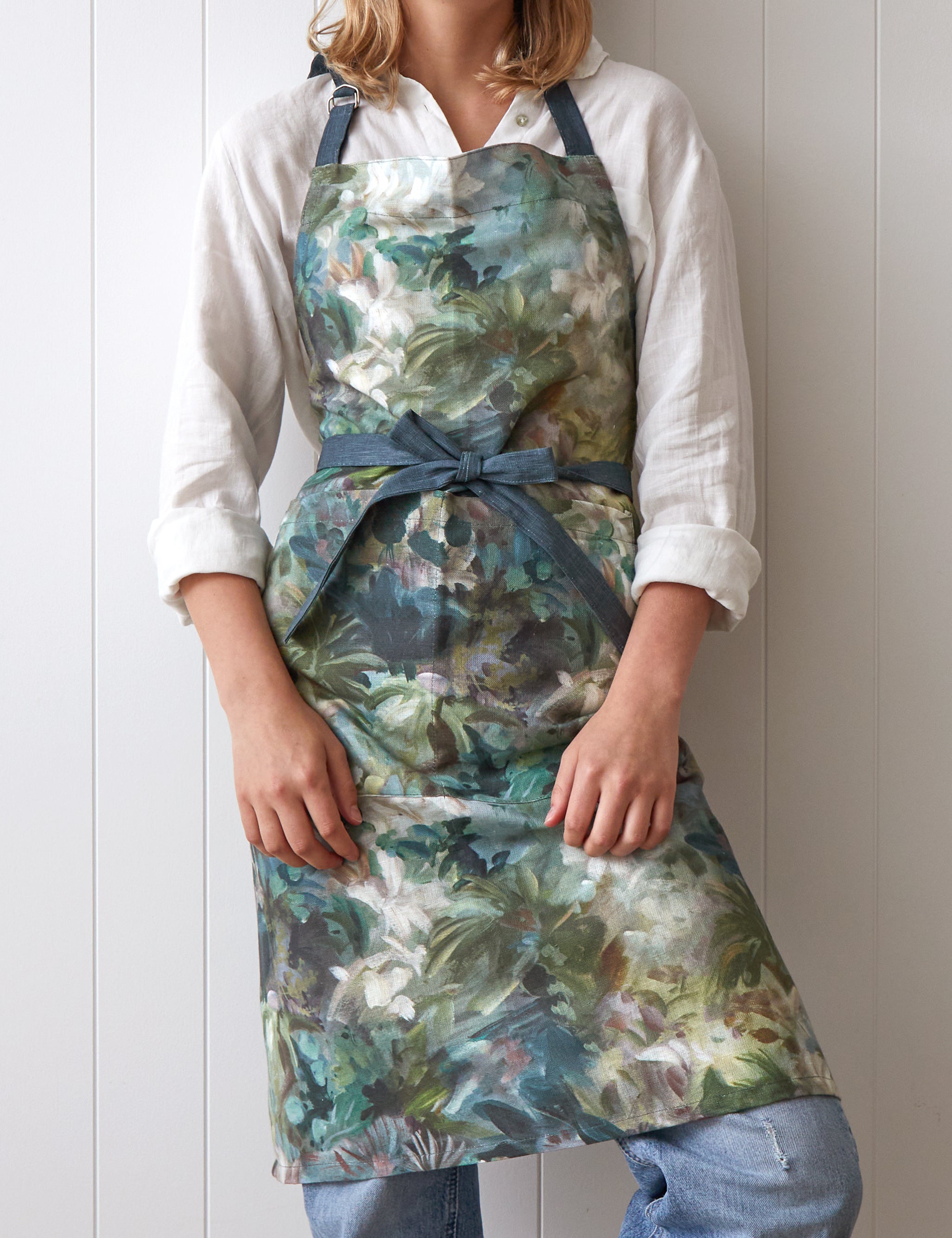 Botanic Wonder Apron | Floral-1