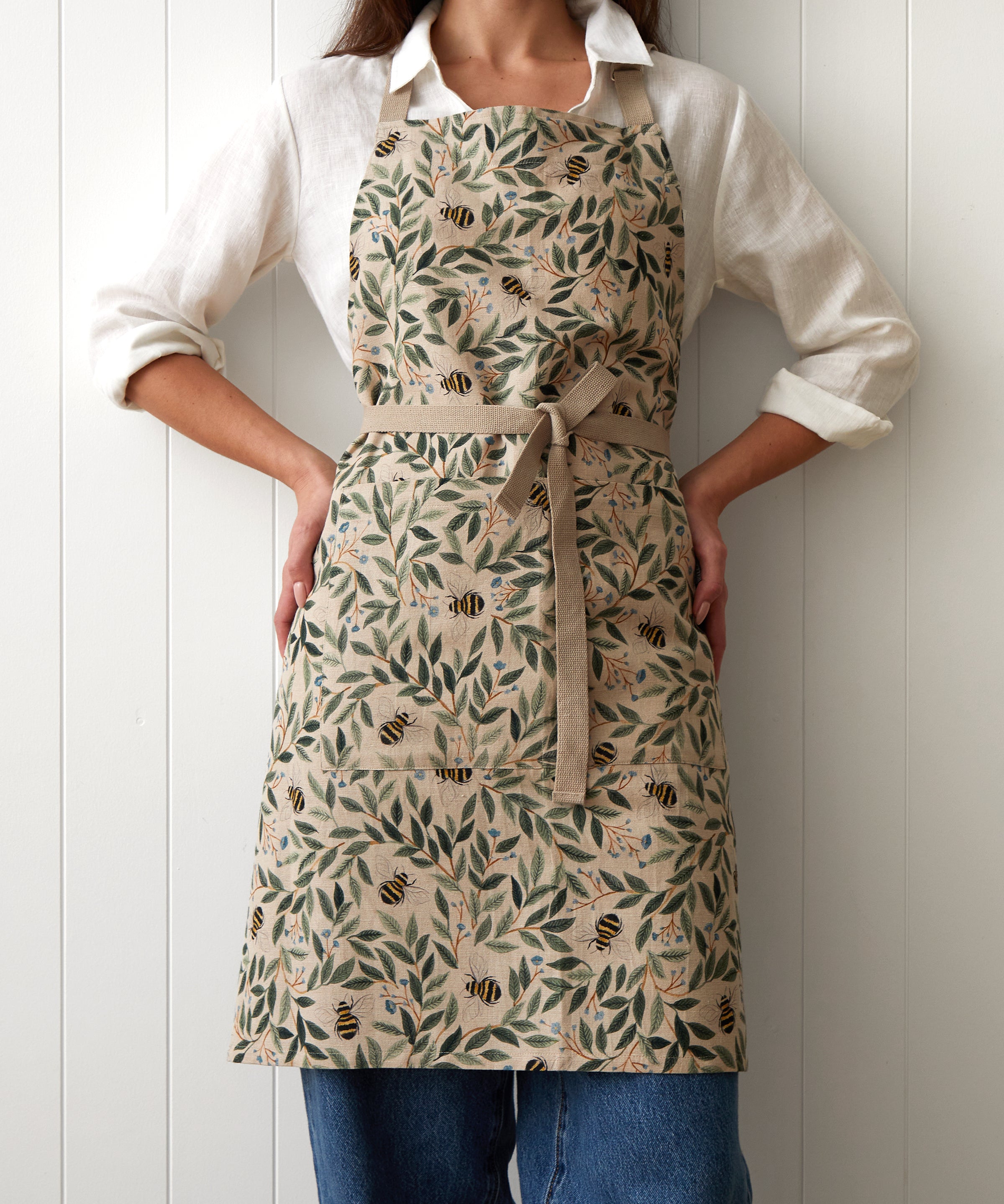 Botanical Bee Everyday Apron | Multi-1