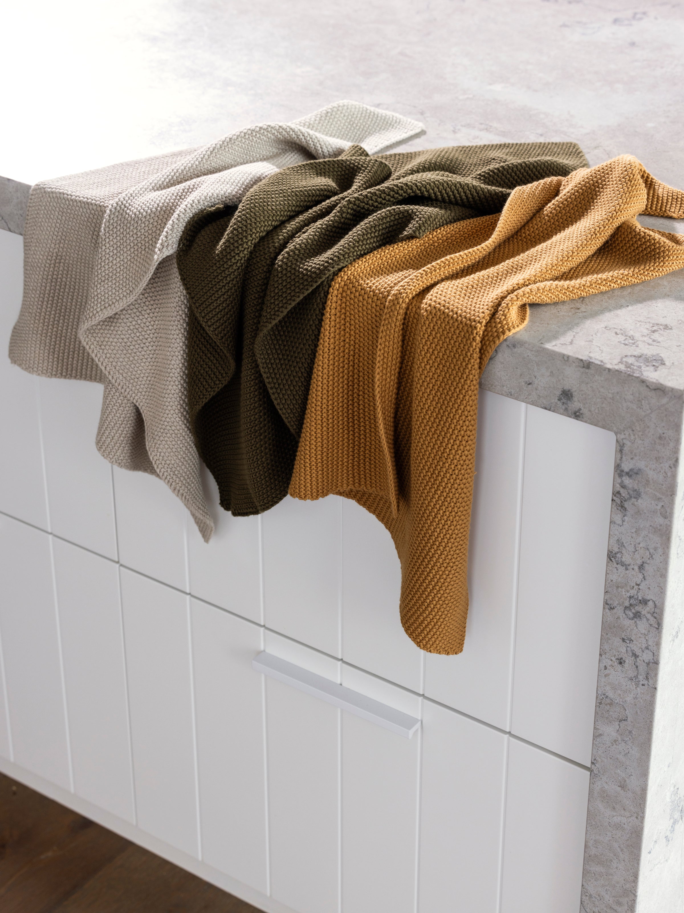 Brighton Hand Towel | Olive-2