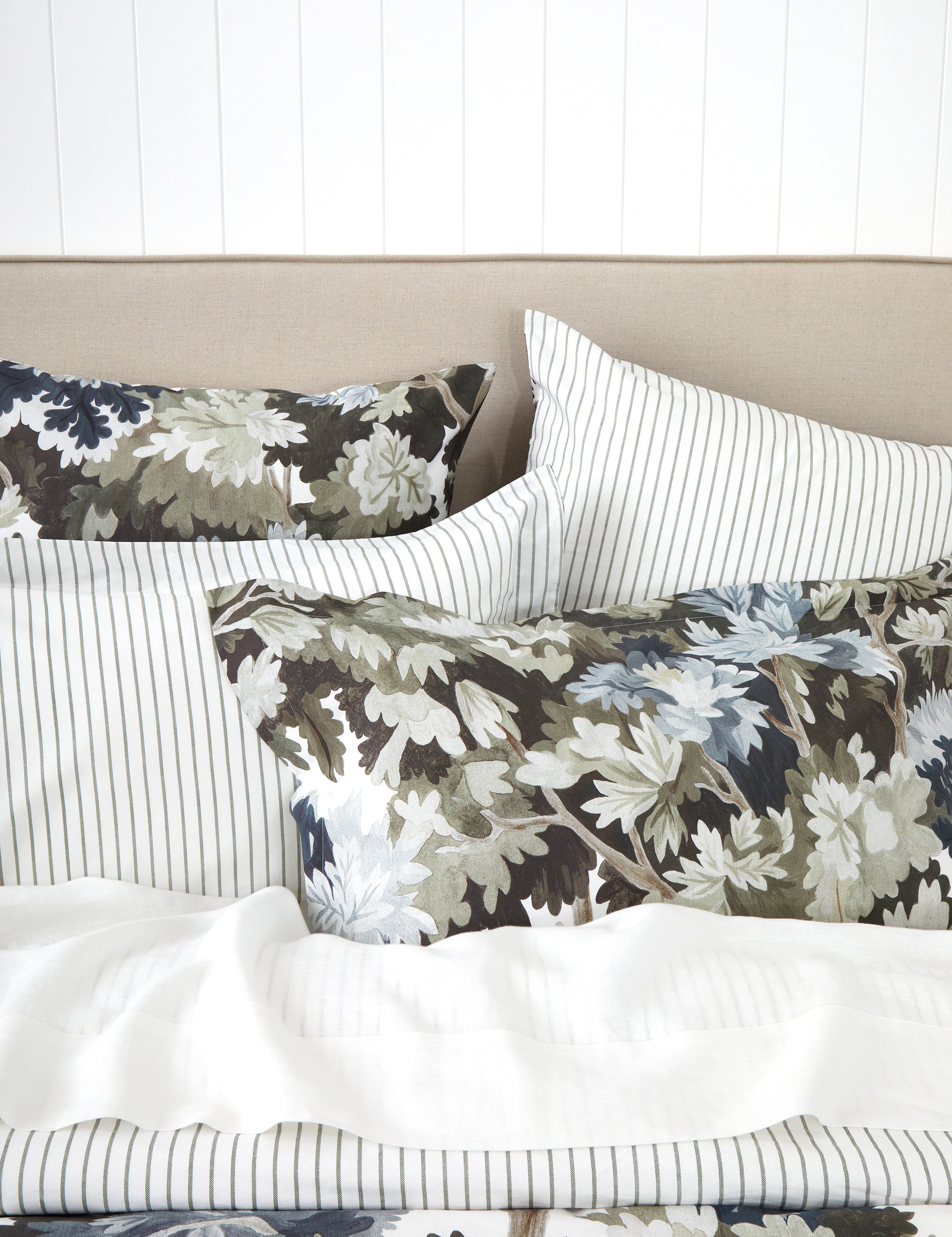 Canopy Duvet Cover Set | Multi-2