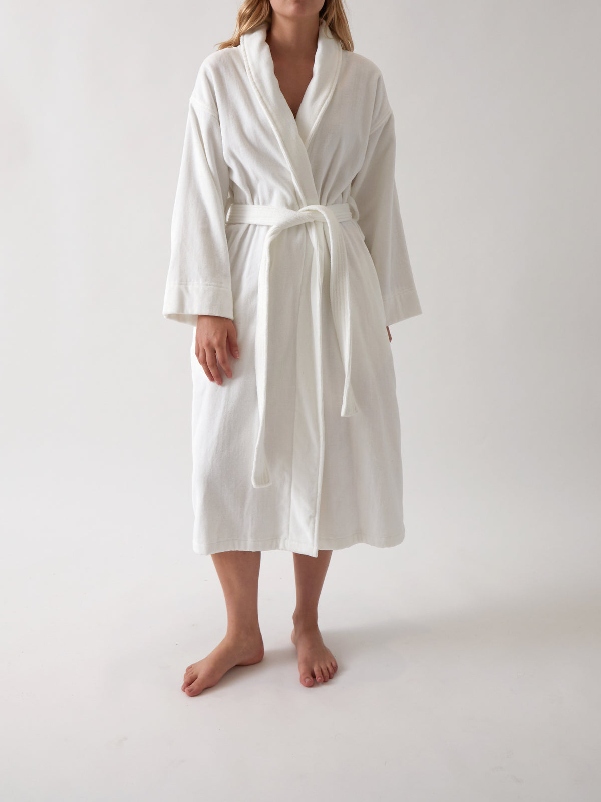 Carter Robe in White
