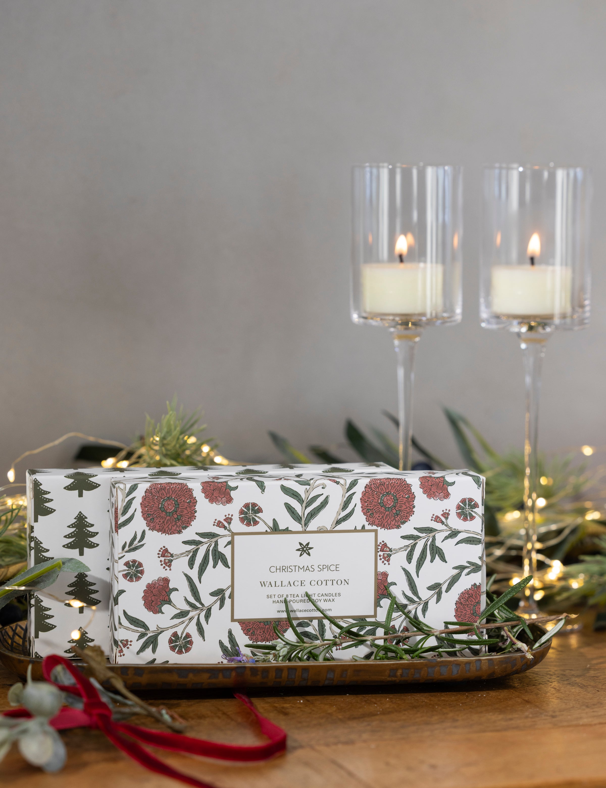 Christmas Pine Tea Light Candle Set of 8 | White-2
