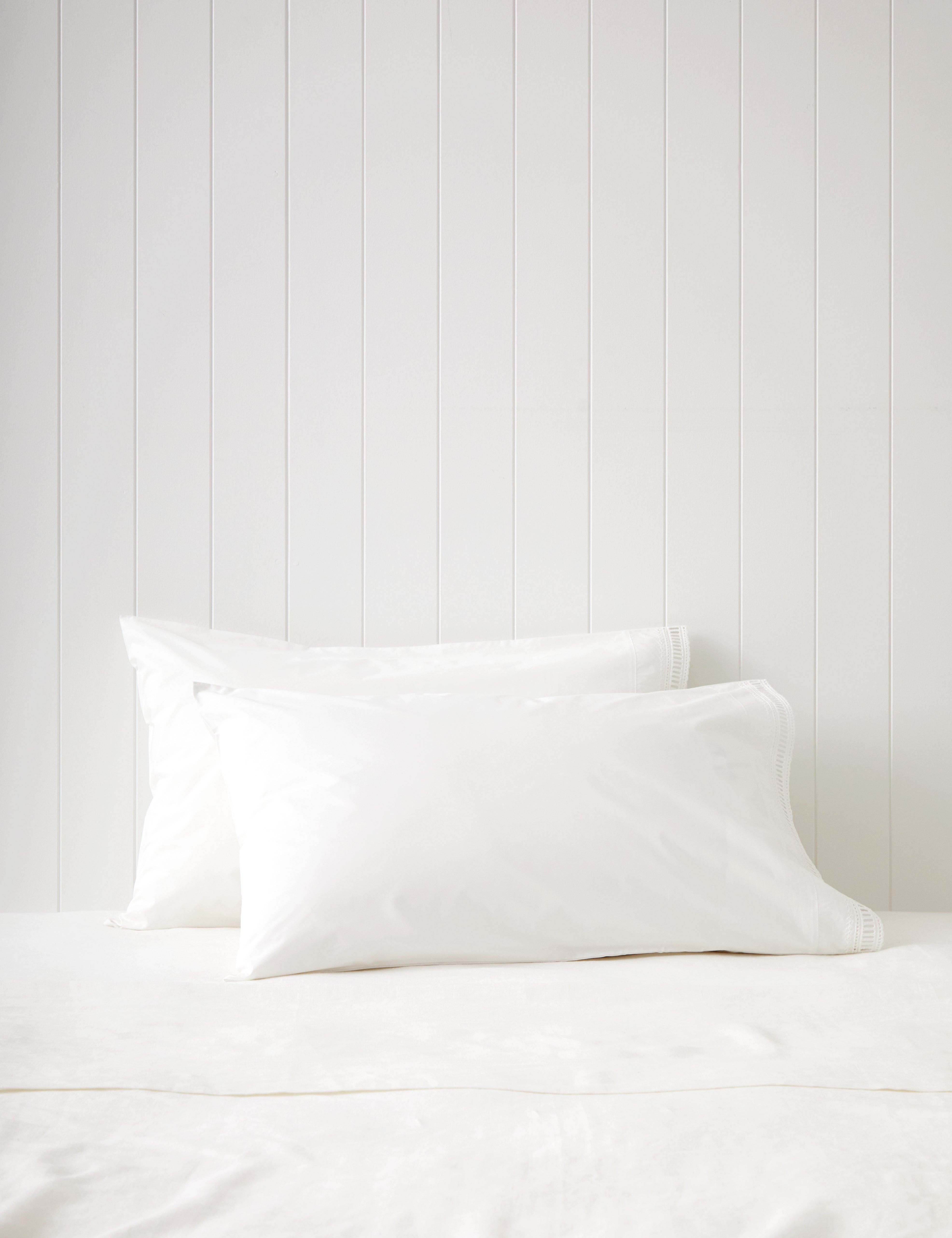 Constance Lace Standard Pillowcase Set | White-1