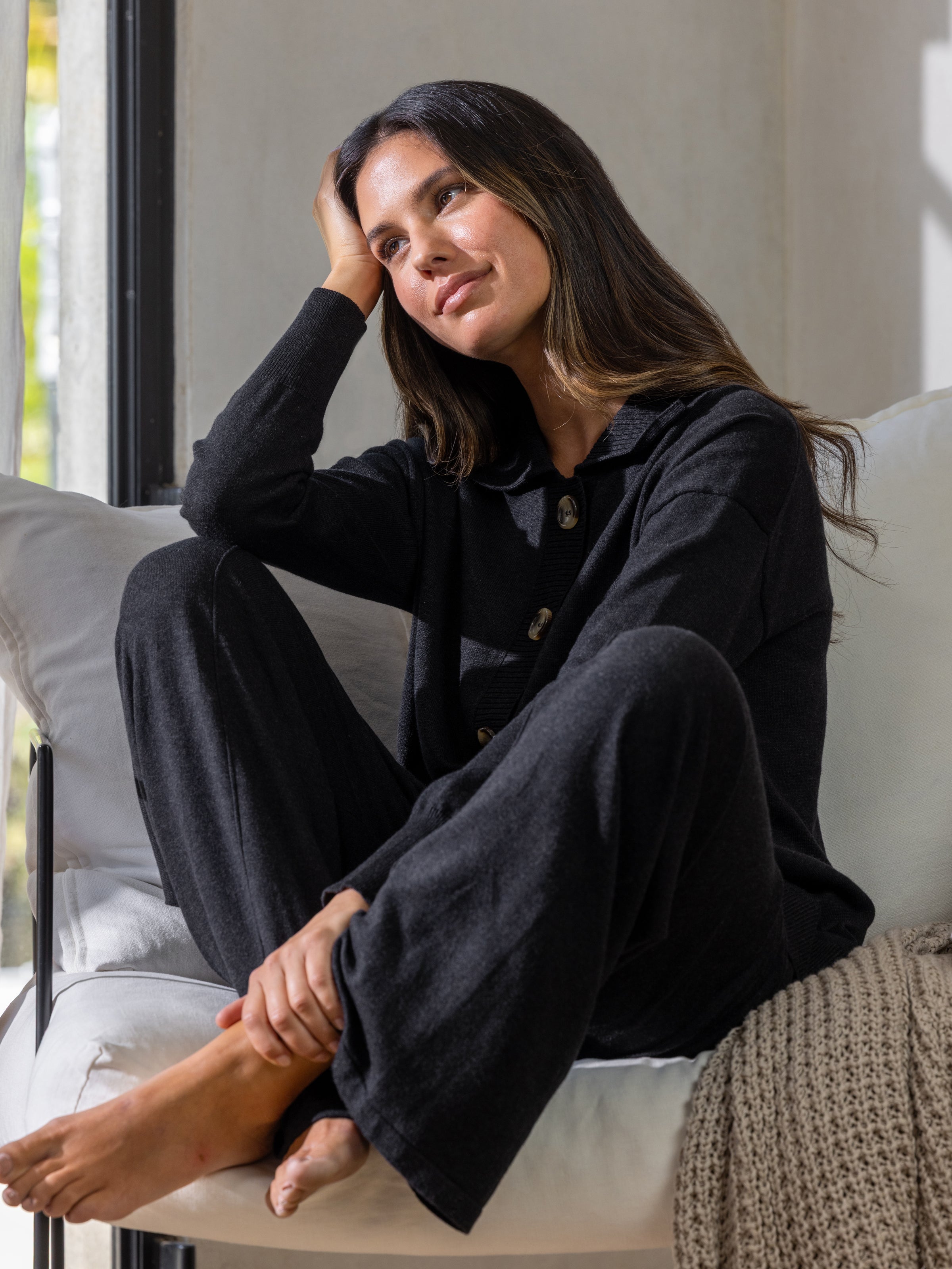 Cotton Cashmere Collared Jumper | Black-3