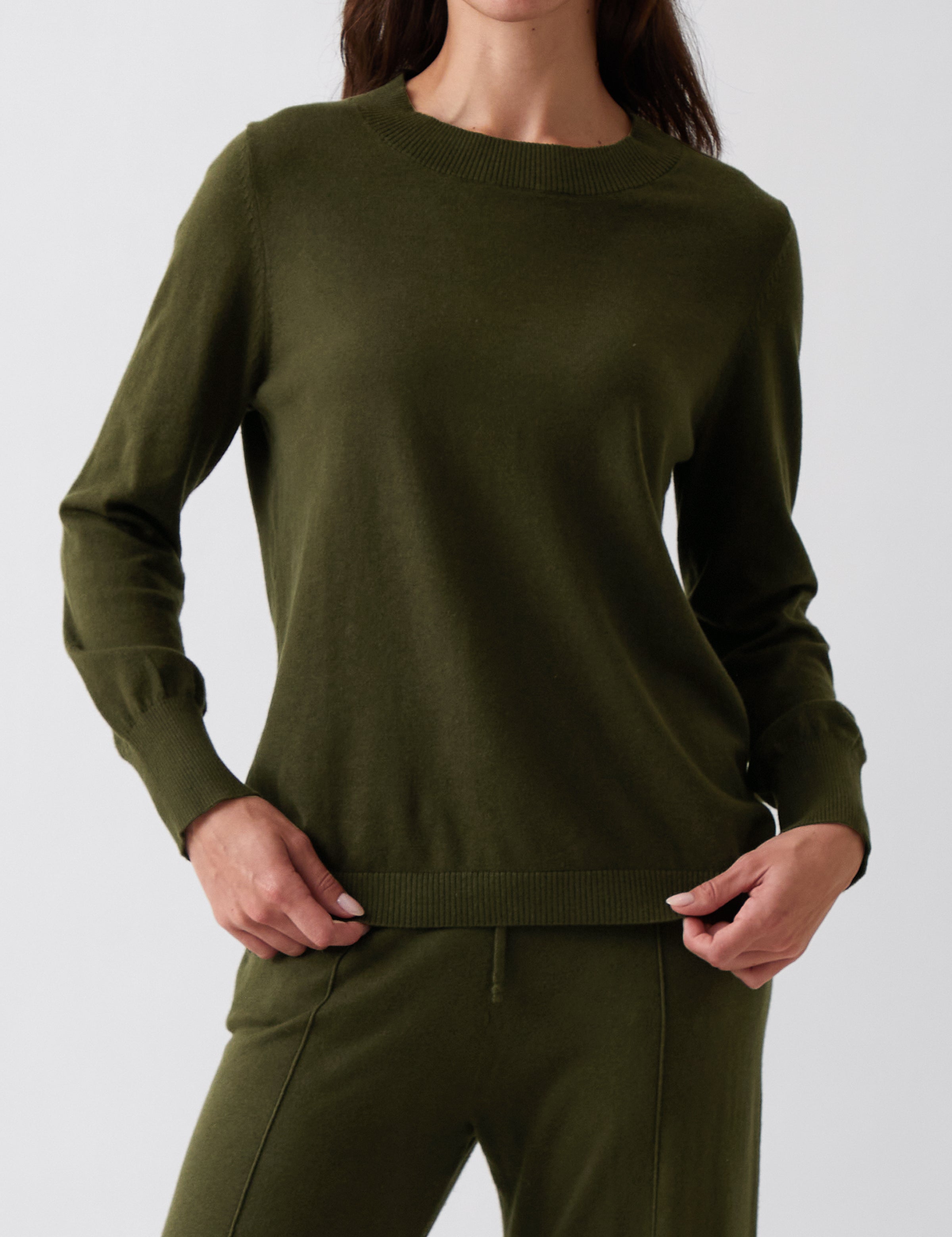 Cotton Cashmere Crew Jumper | Olive-1