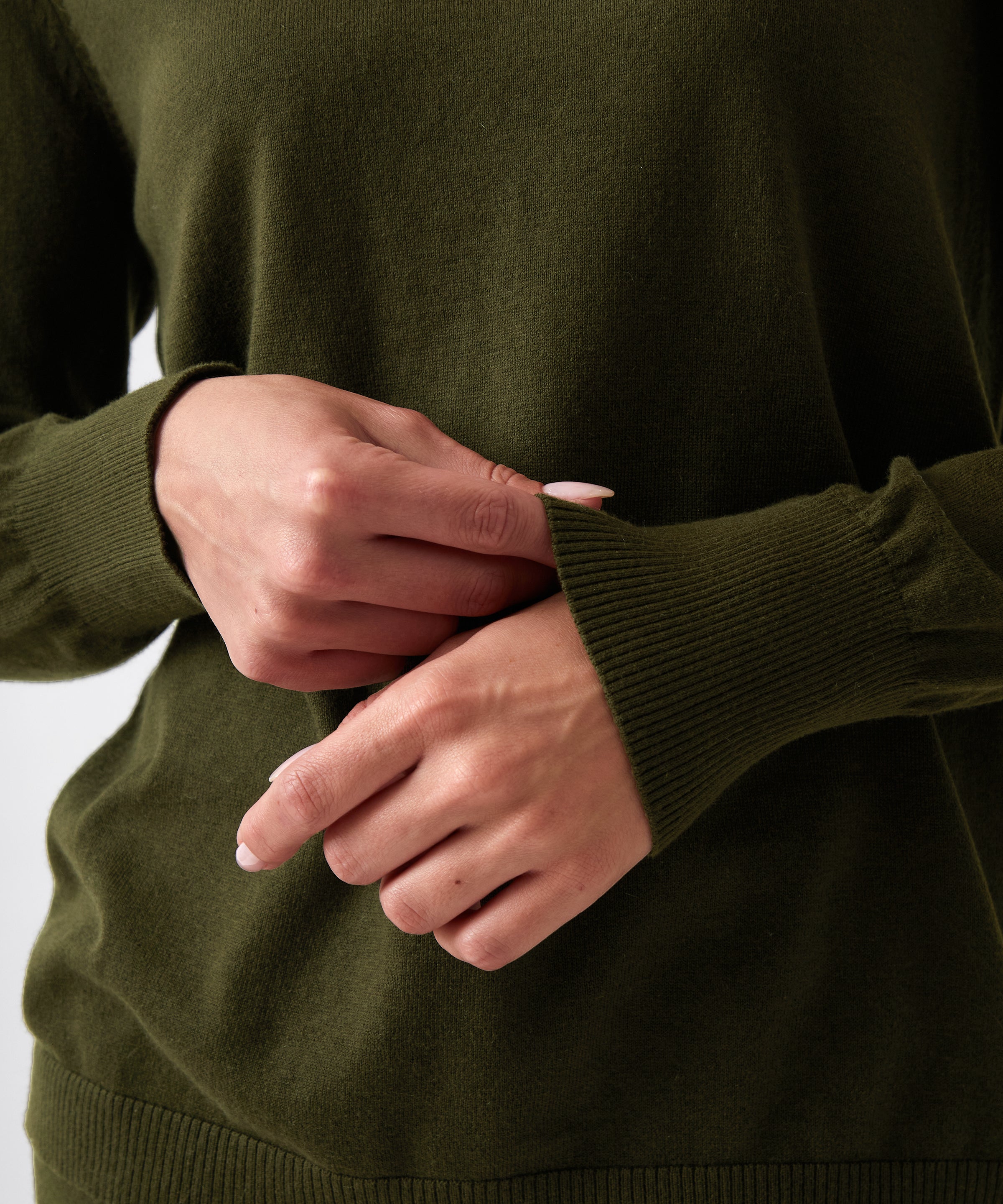 Cotton Cashmere Crew Jumper | Olive-2