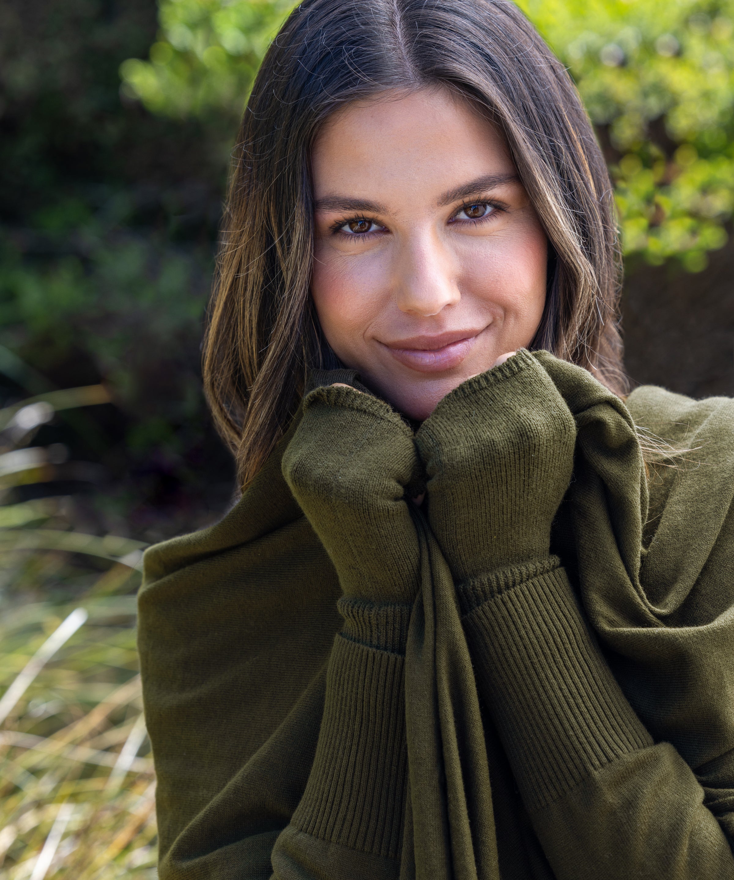 Cotton Cashmere Hand Warmers | Olive-4