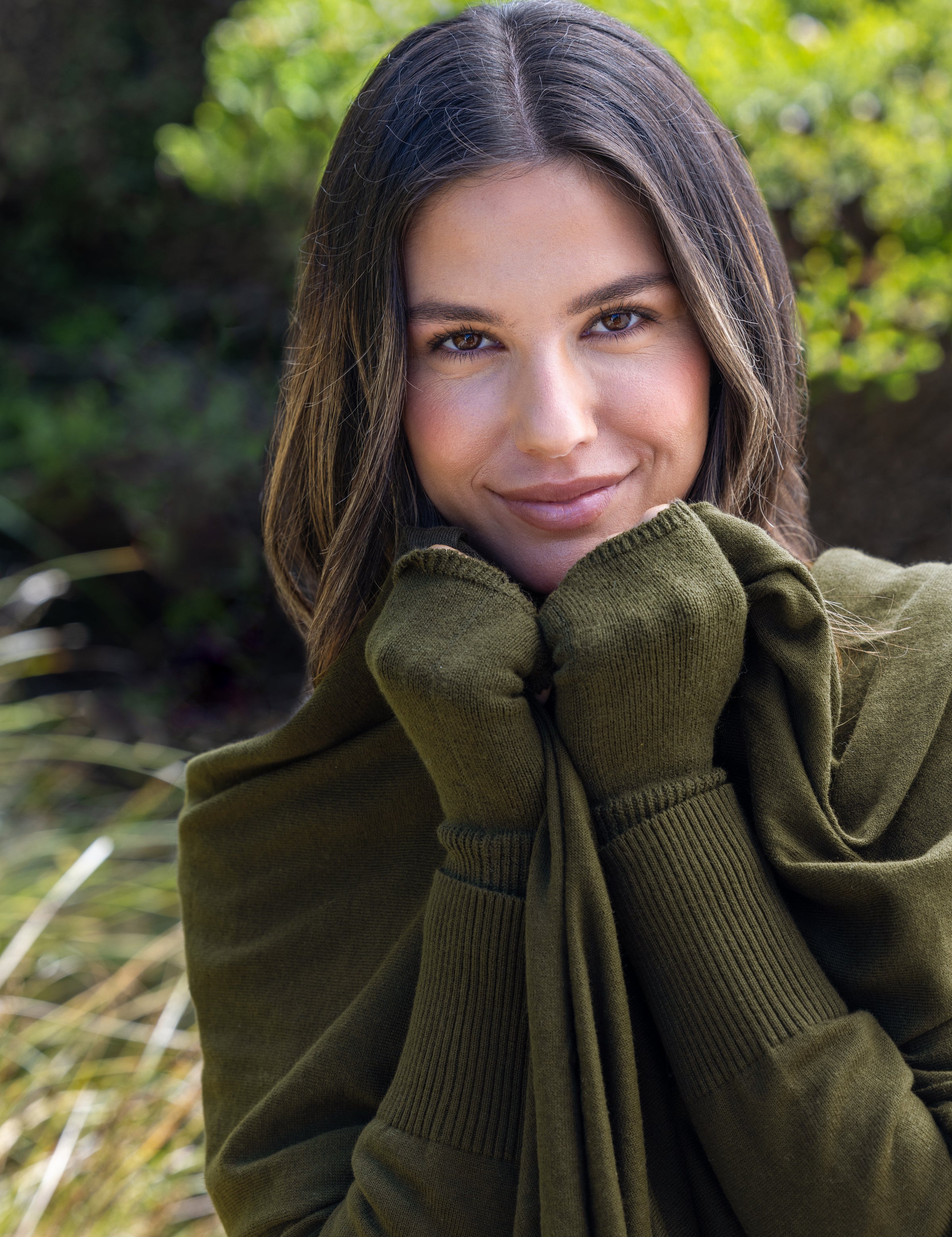 Cotton Cashmere Hand Warmers | Olive-4