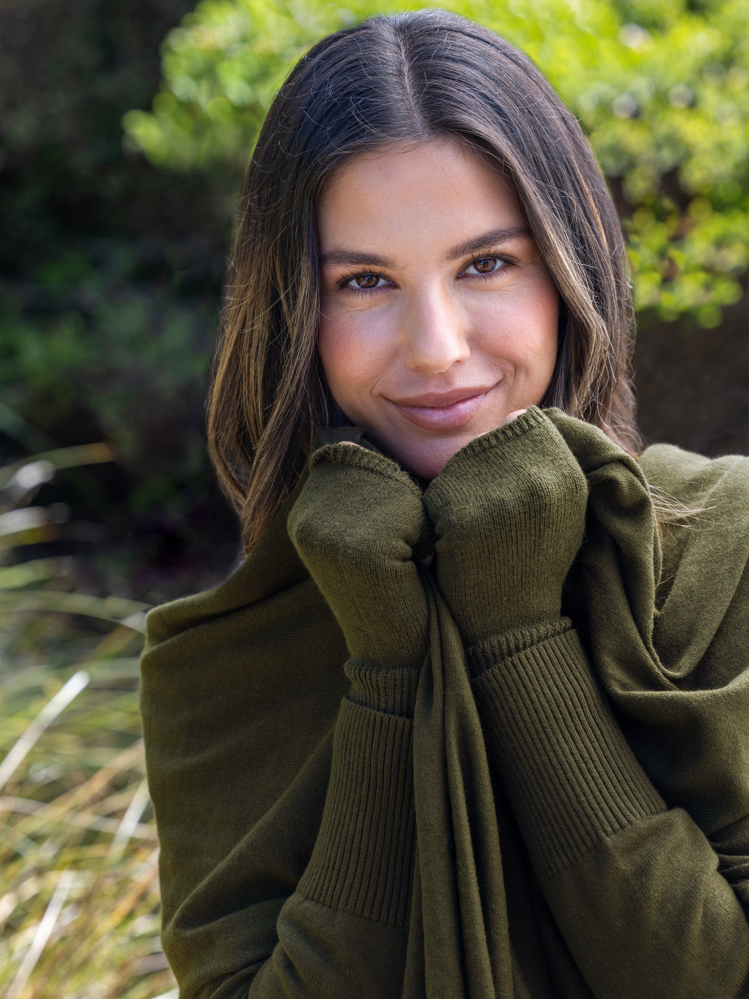 Cotton Cashmere Hand Warmers | Olive-4