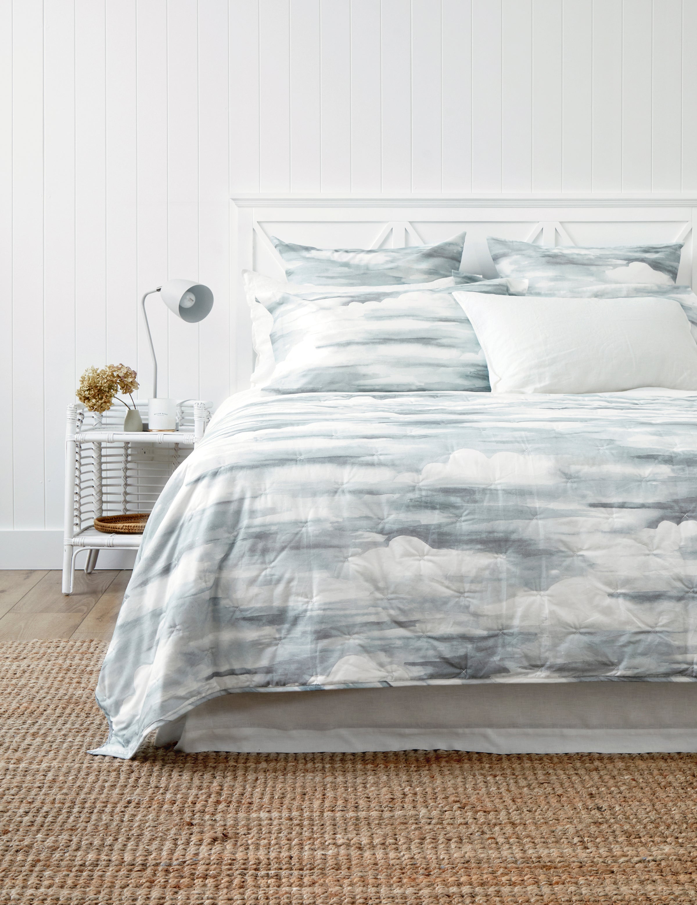 Dreamtime Organic Cotton Quilt | Grey-1