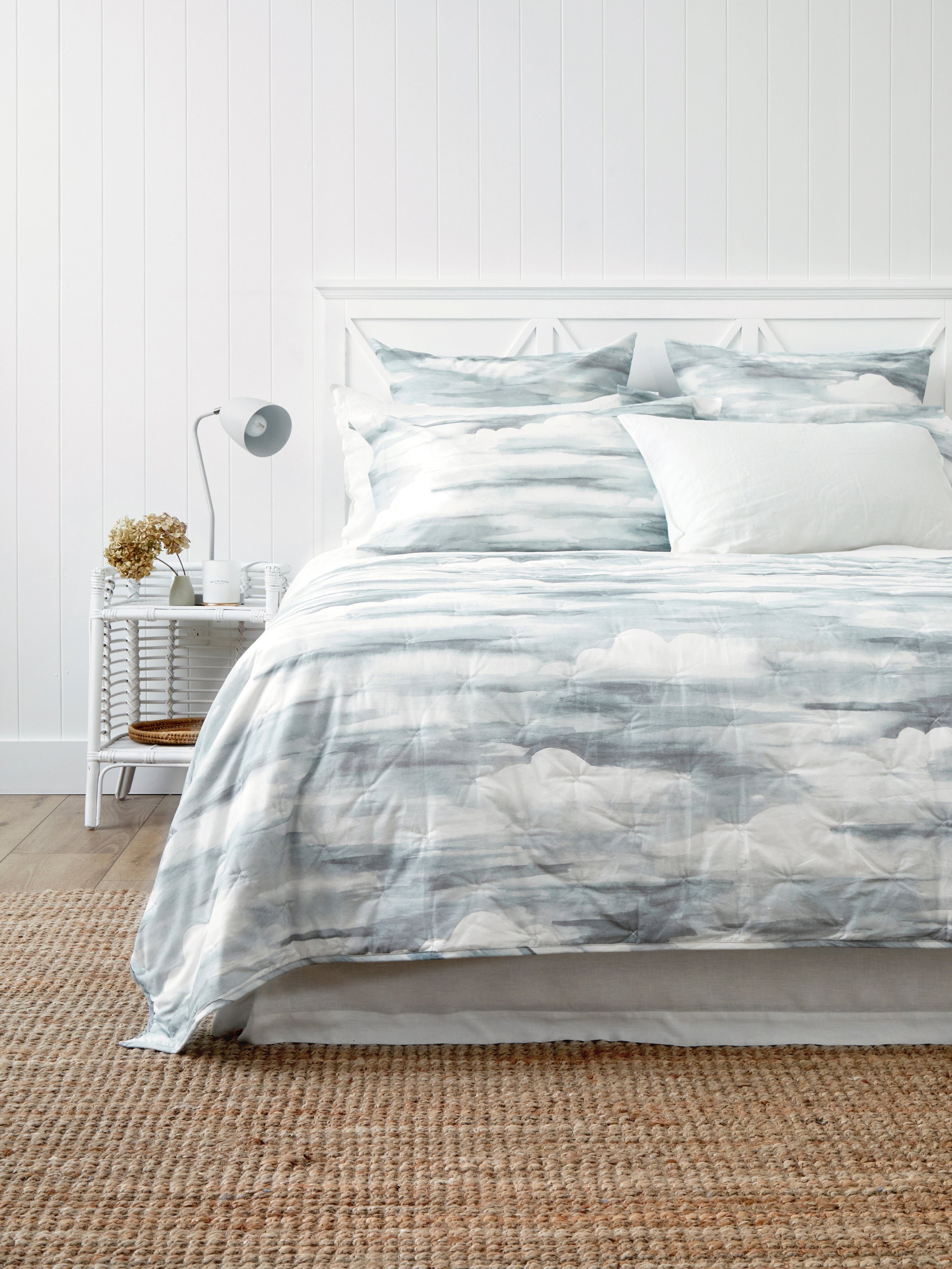 Dreamtime Organic Cotton Quilt | Grey-1