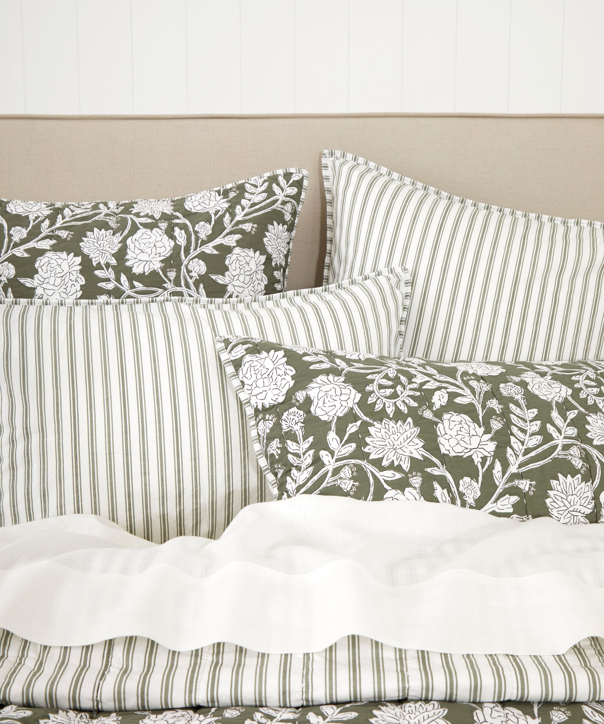 Elora Quilt | Green Floral-2