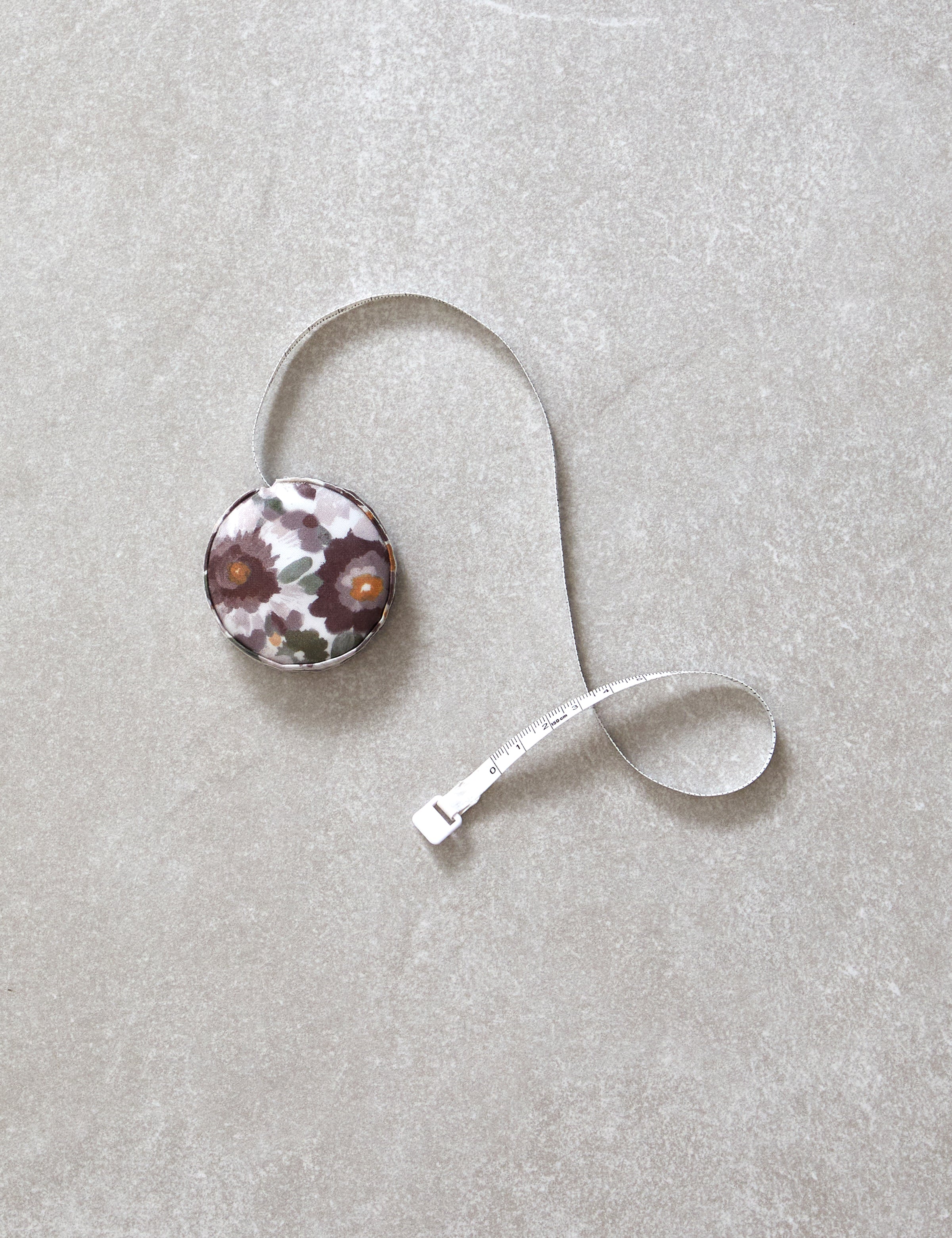 Emmie Measuring Tape | Floral-1