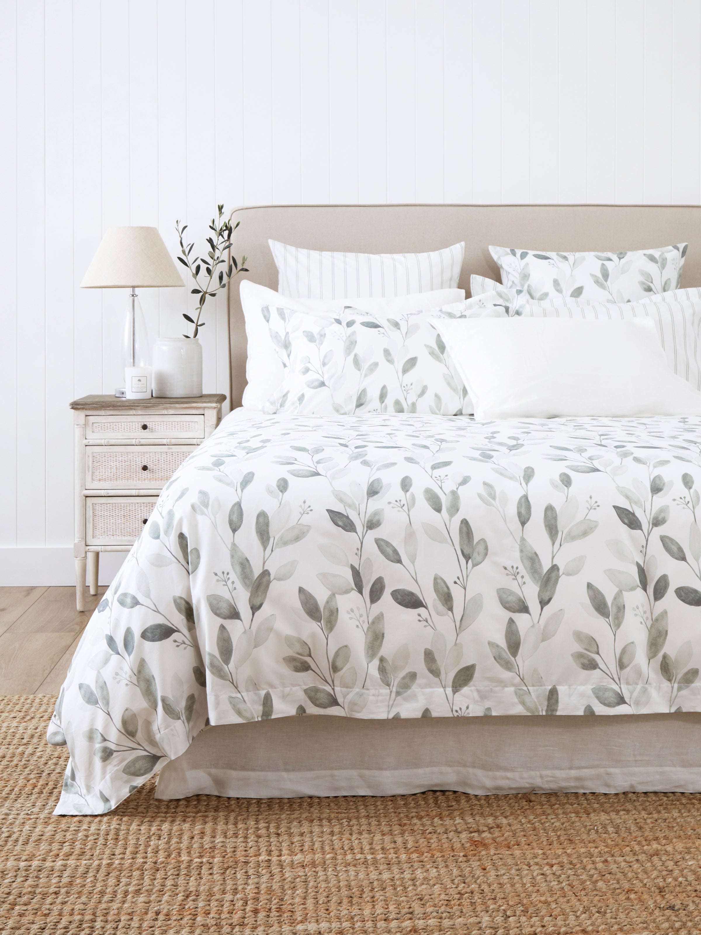 Evergreen Duvet Cover Set | Green Leaf-1
