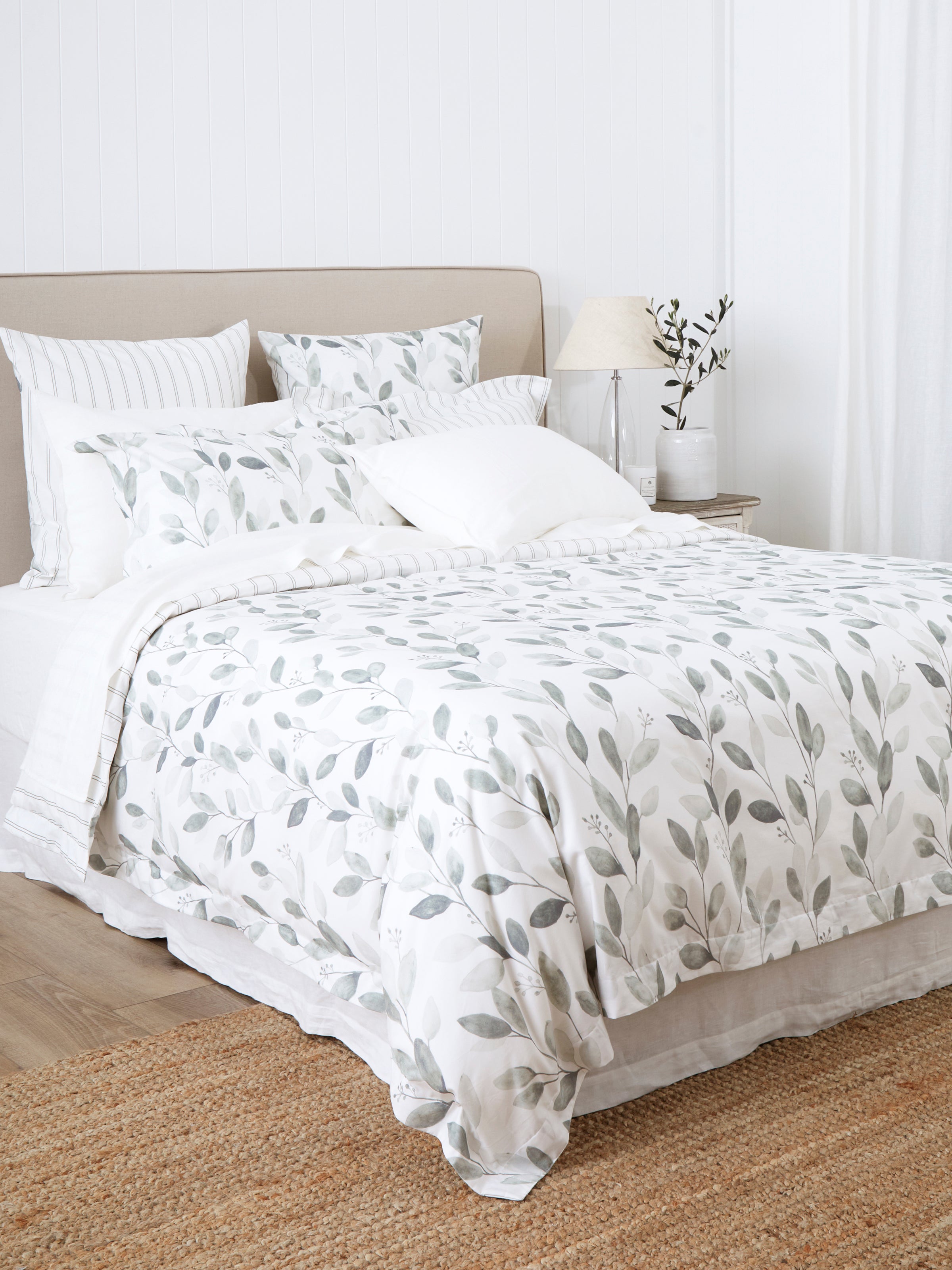 Evergreen Duvet Cover Set | Green Leaf-3