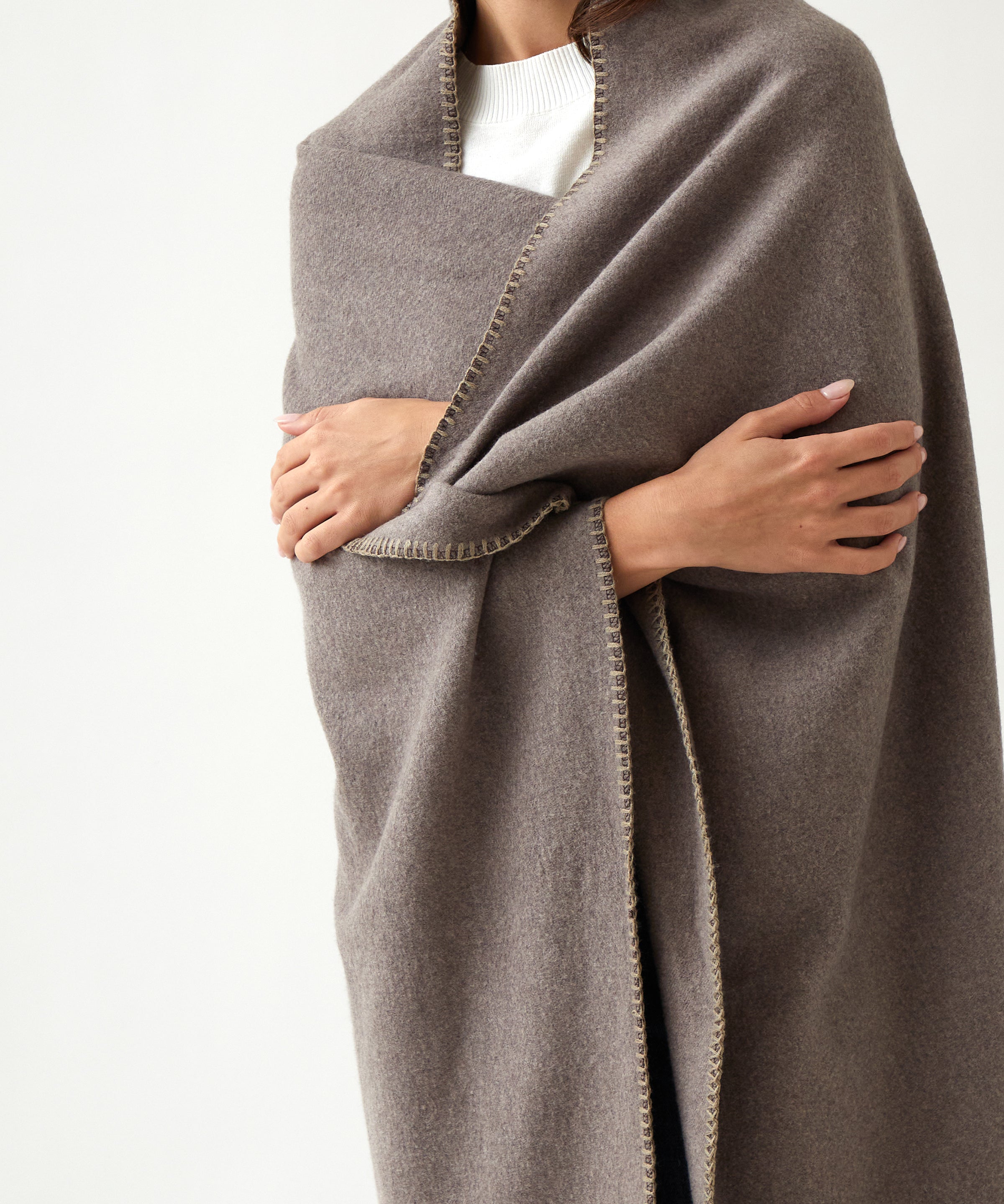 Featherston Cotton Cashmere Throw | Fawn-3
