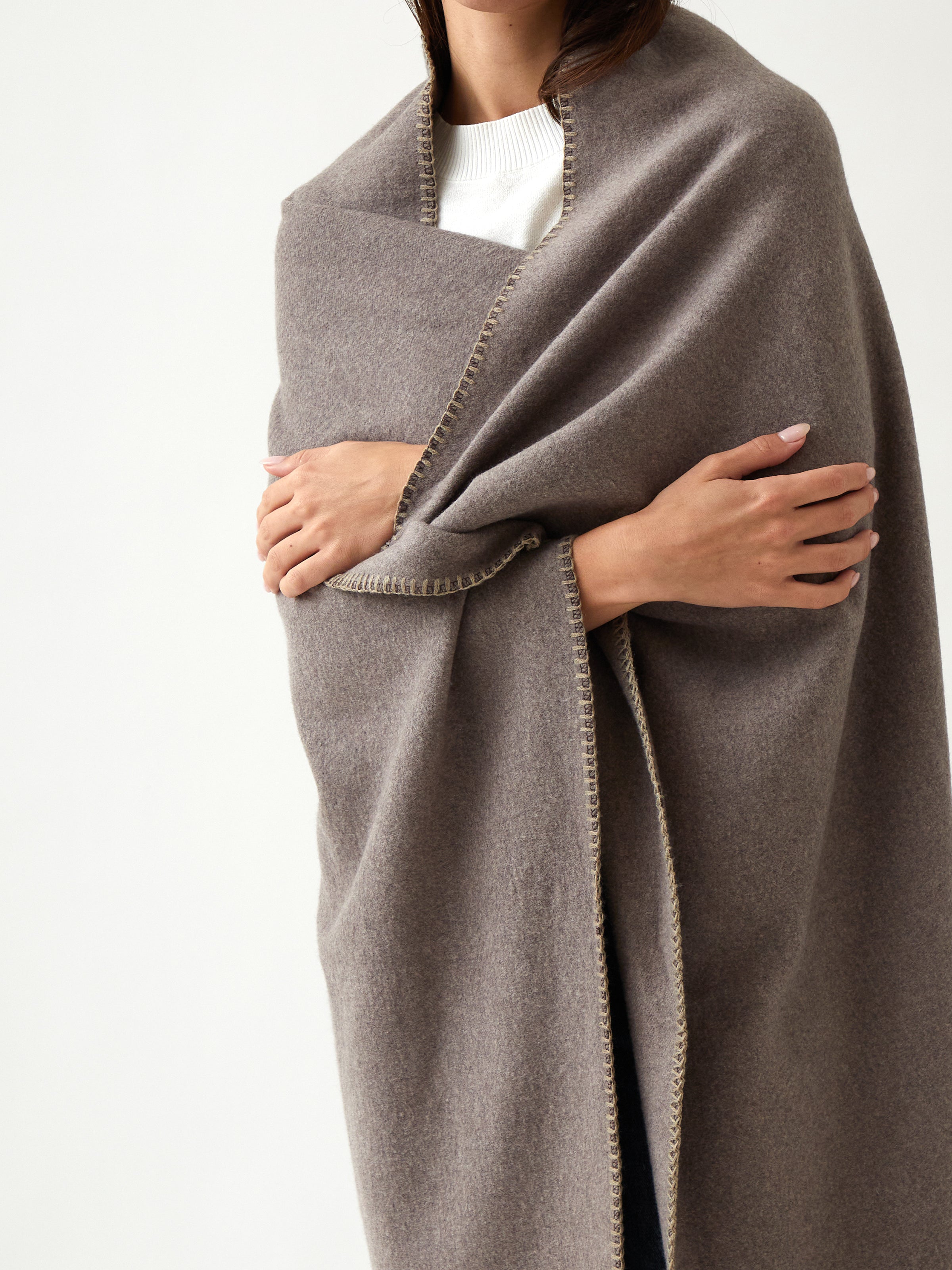 Featherston Cotton Cashmere Throw | Fawn-3