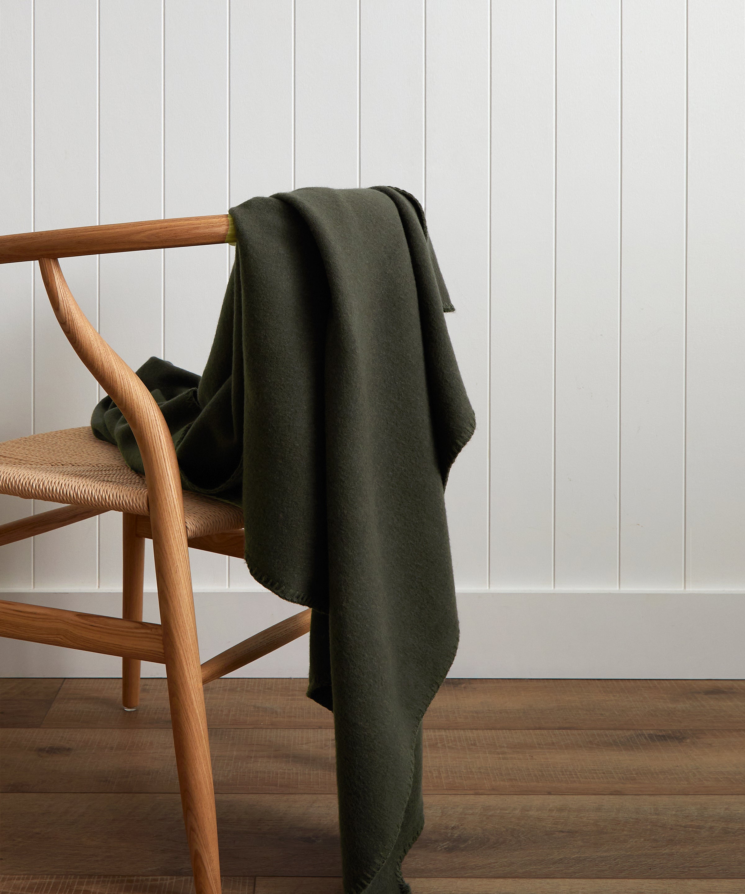 Featherston Cotton Cashmere Throw | Moss-1