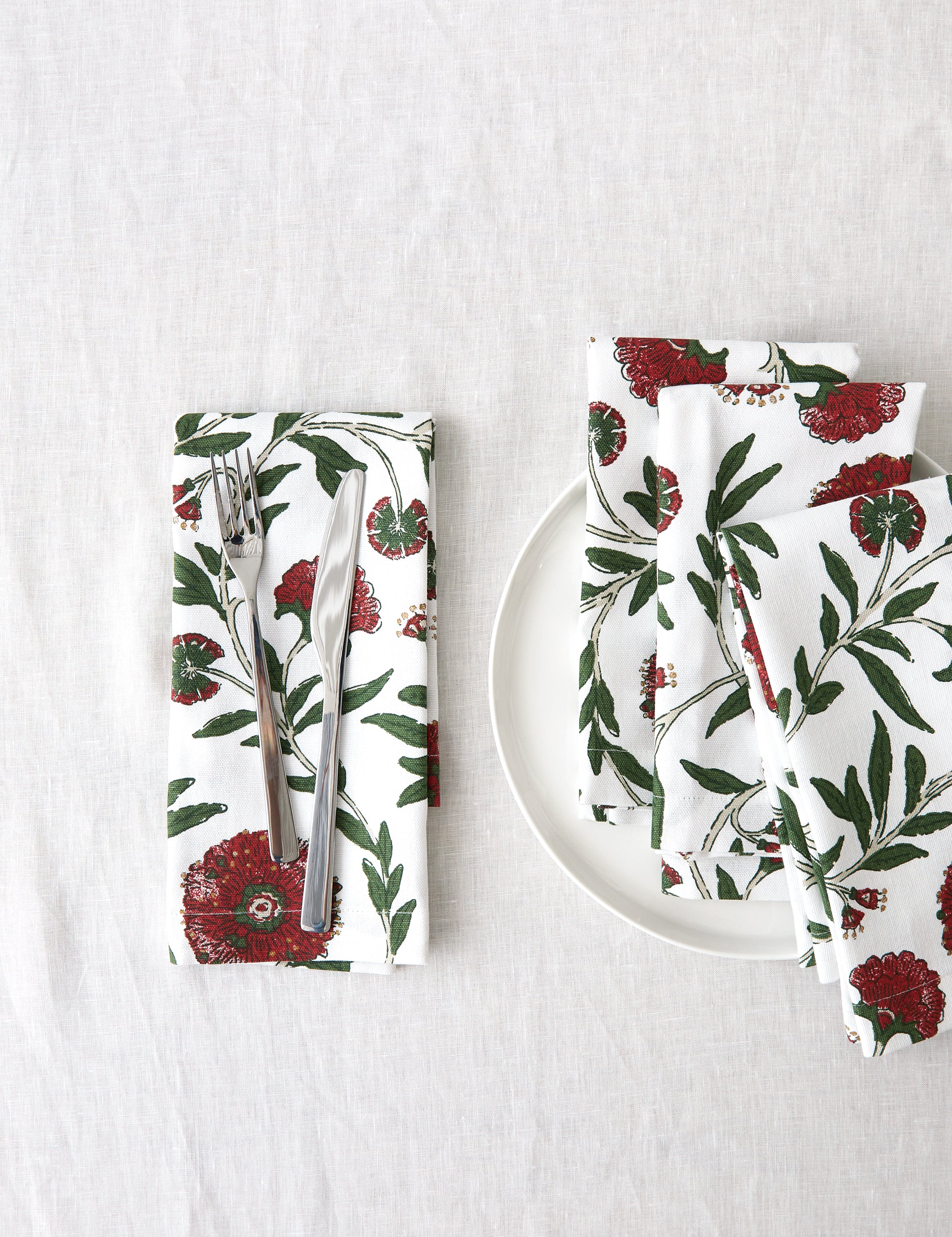 Festive Flora Napkin Set of 4 | Floral-1