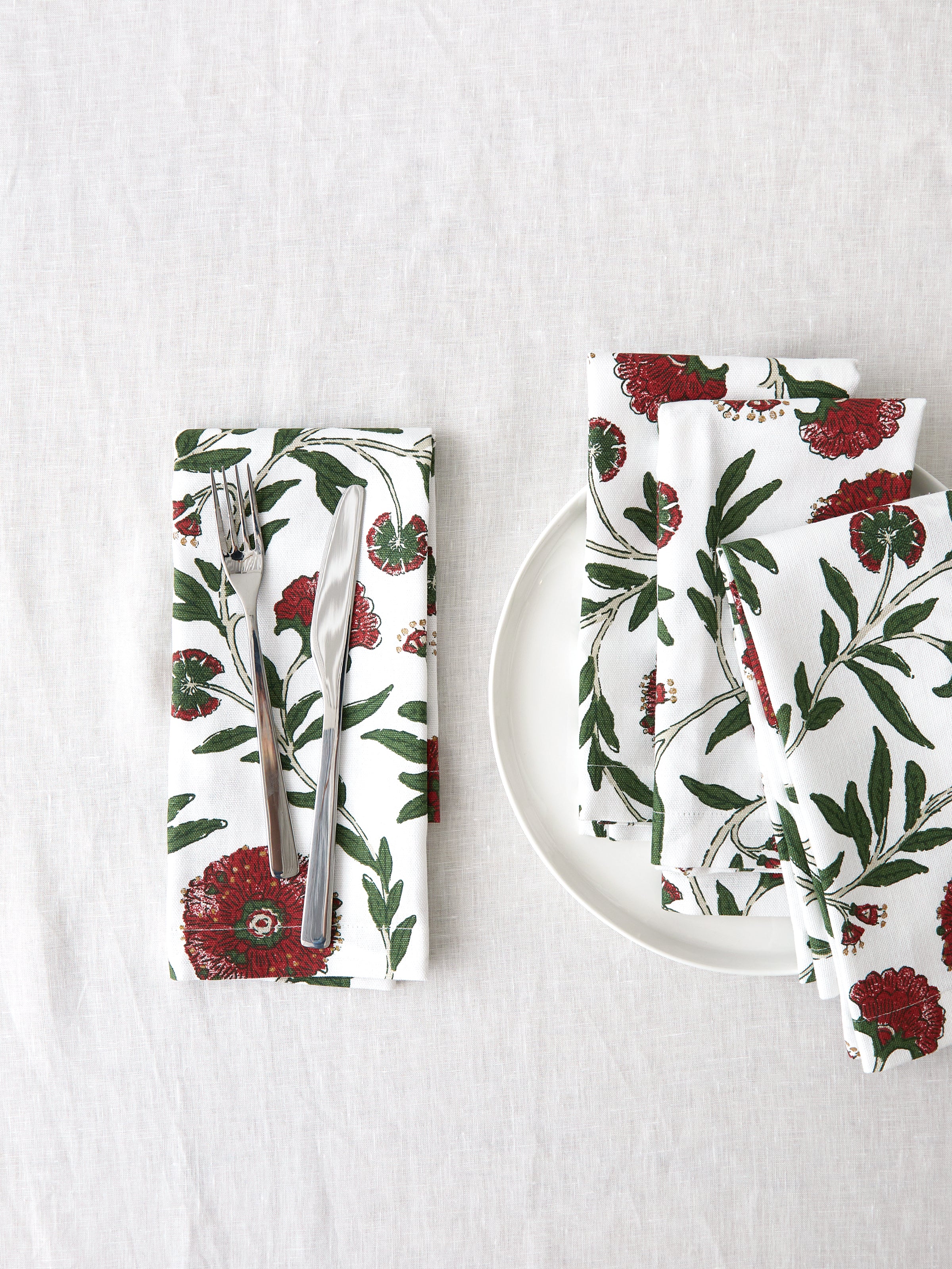 Festive Flora Napkin Set of 4 | Floral-1