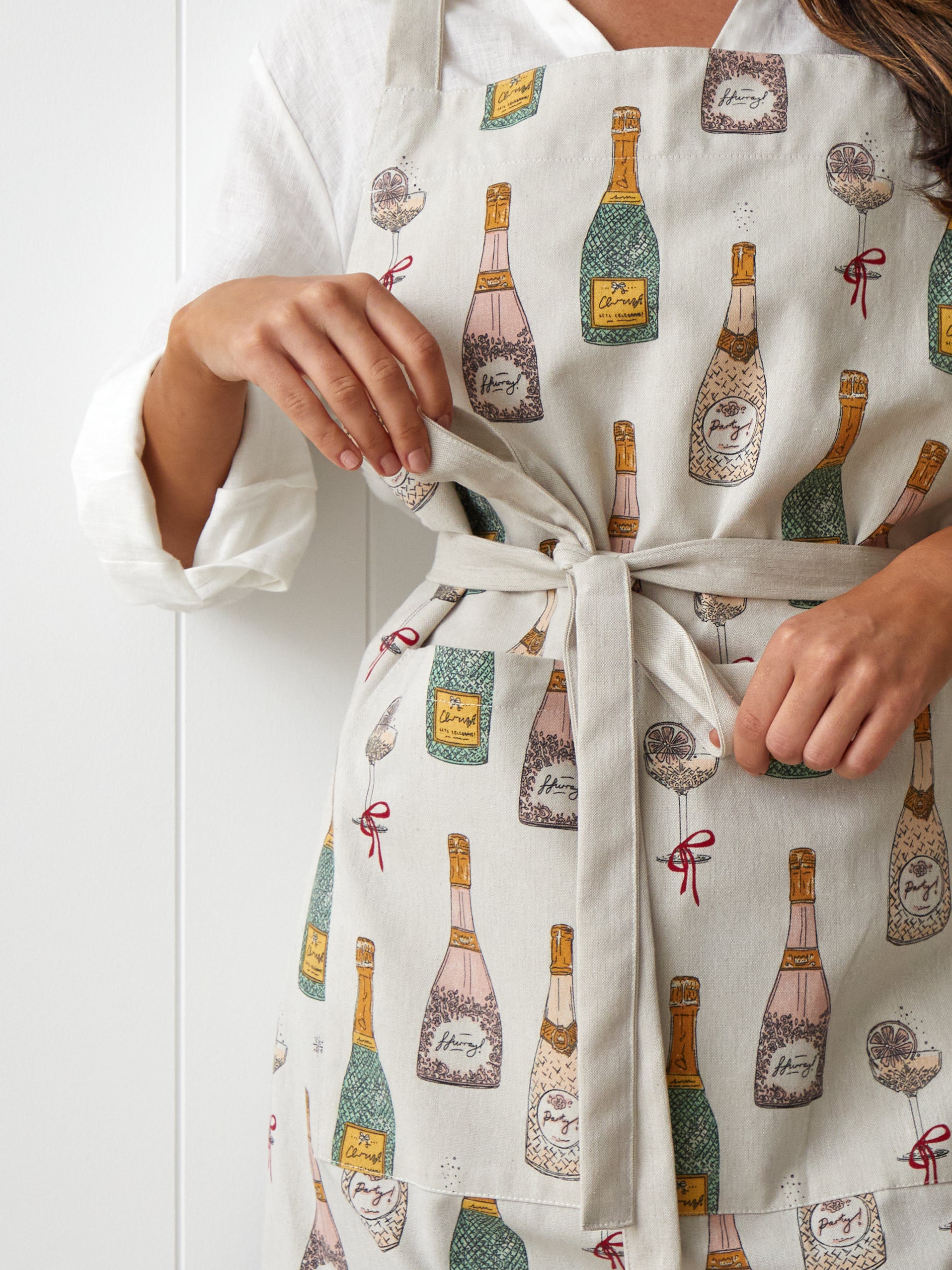 Fizz The Season Crossover Apron | Multi-2