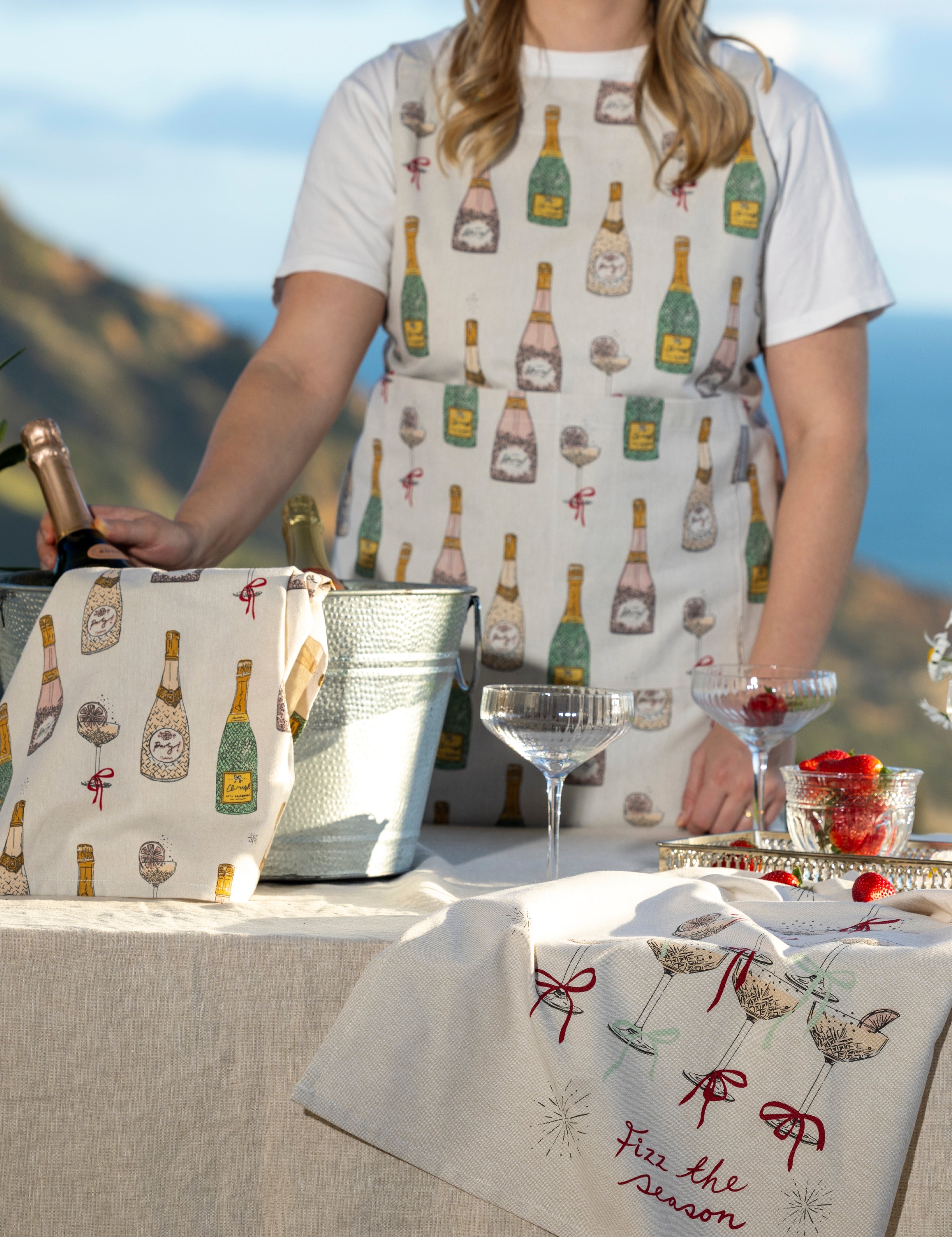 Fizz The Season Crossover Apron | Multi-3