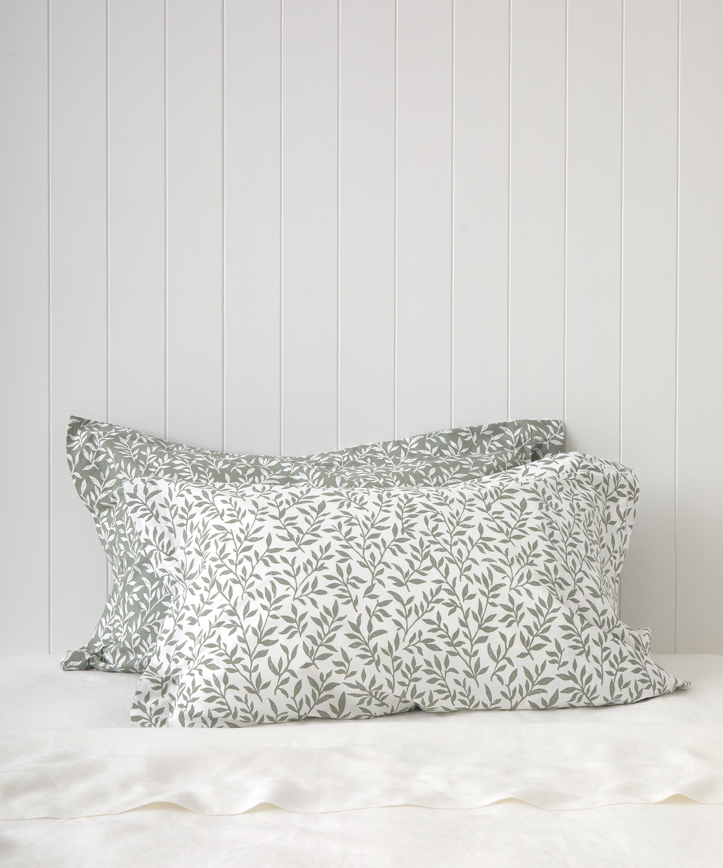 Garden Path Oxford Pillowcase Set | Green Leaf-1