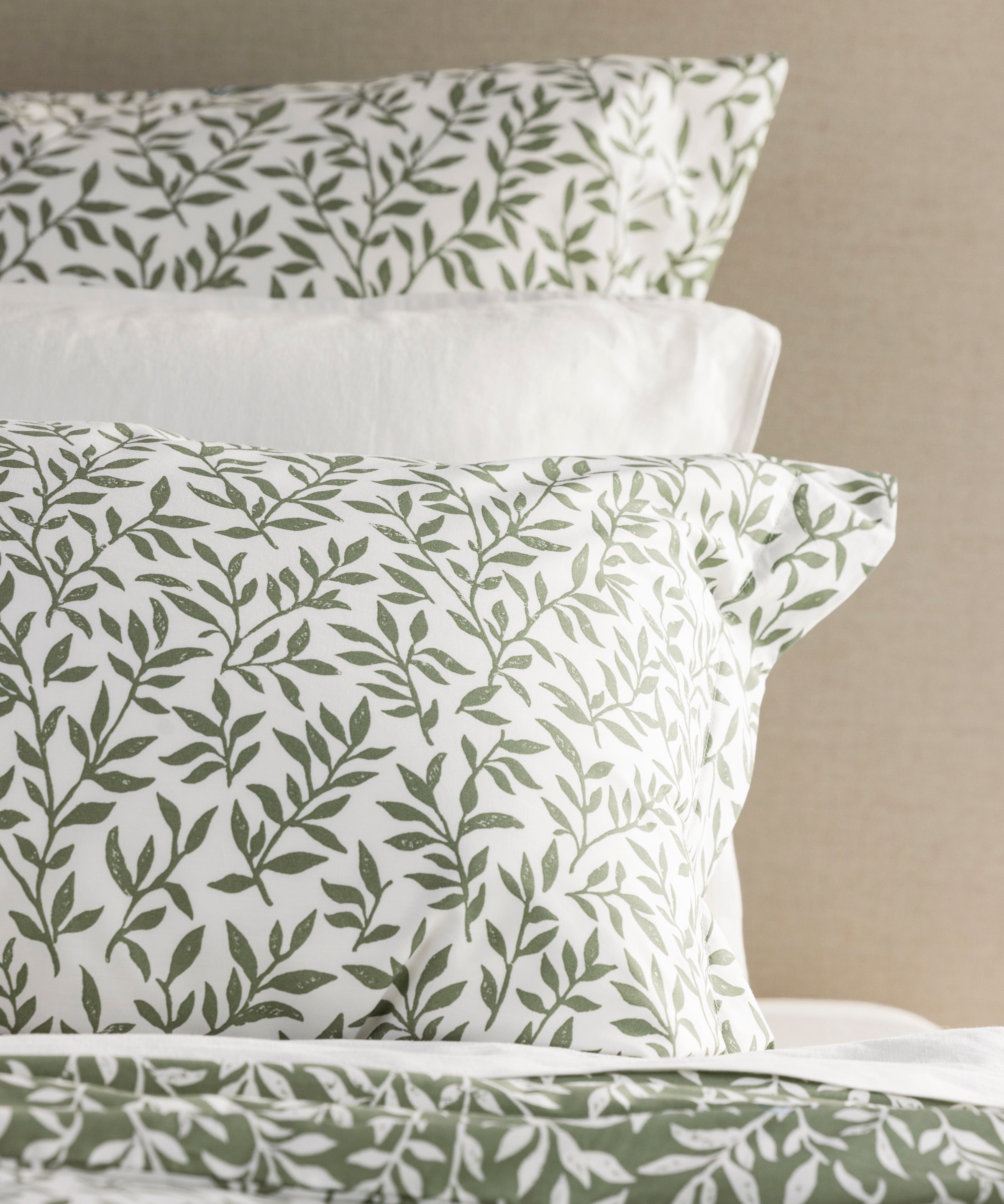 Garden Path Oxford Pillowcase Set | Green Leaf-2