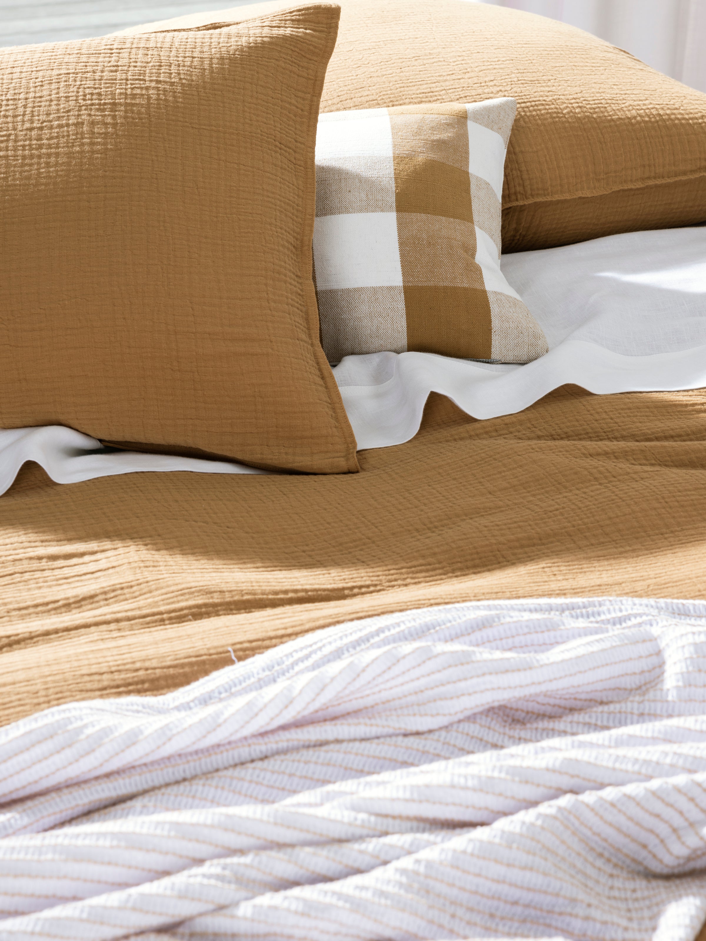 Golden Bay Standard Pillowcase Set | Tussock-2