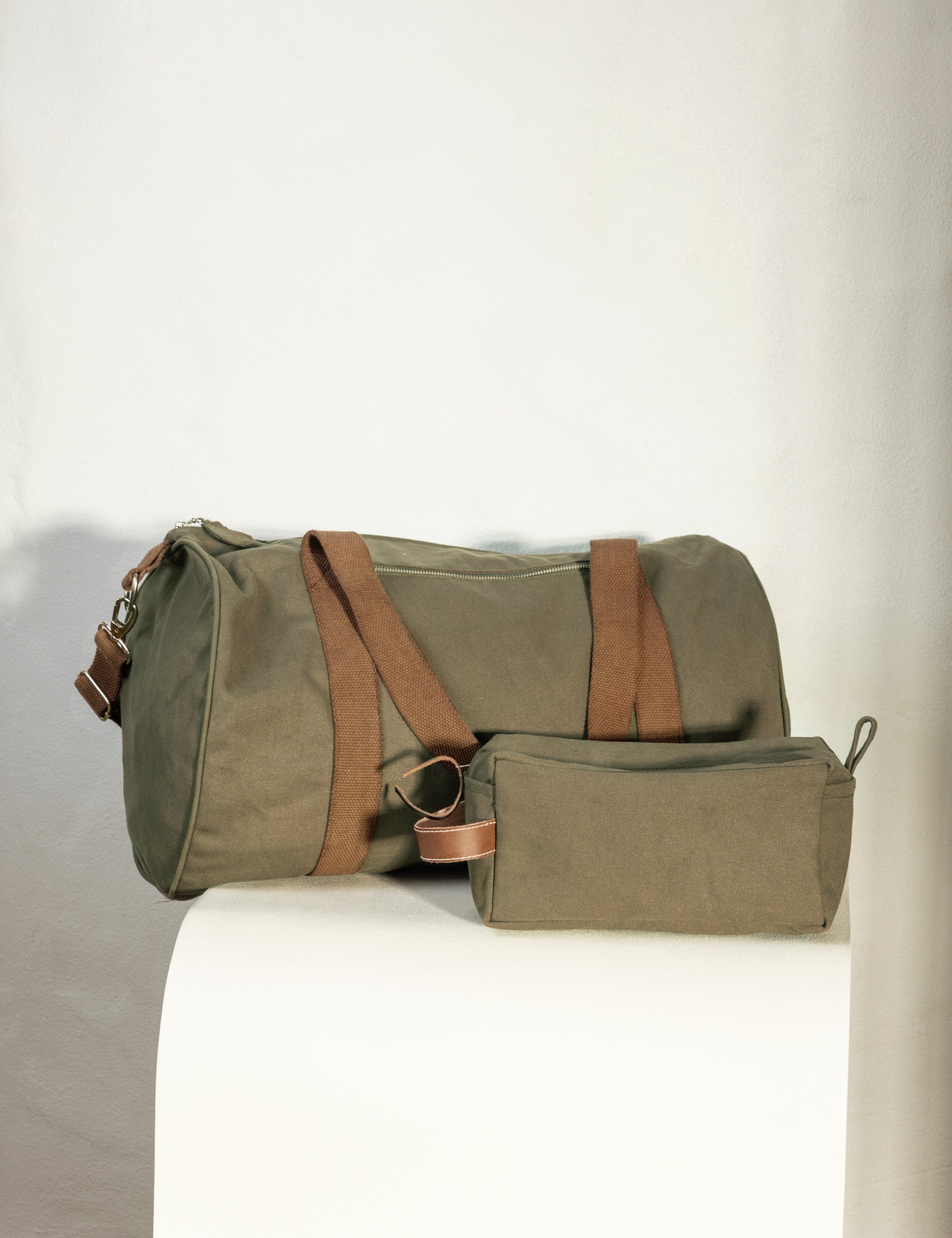 Harris Bath Bag | Olive-2
